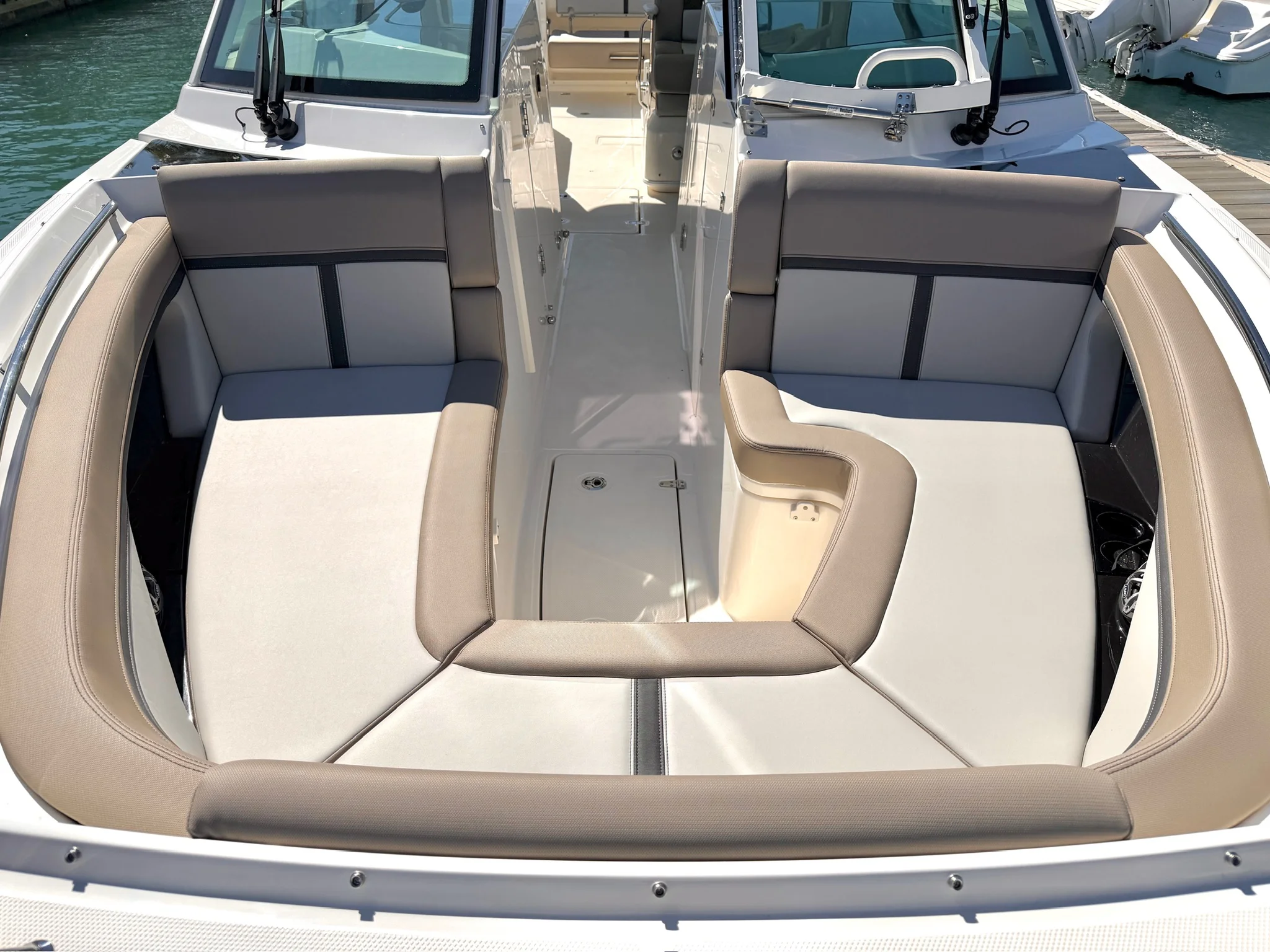 2026 Boston Whaler 330 Vantage Image Thumbnail #26