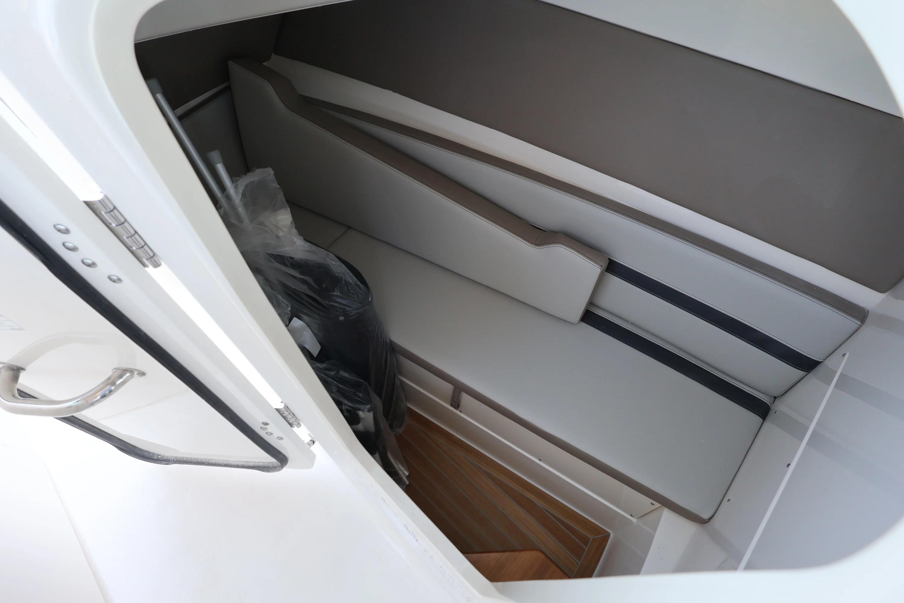 2026 Boston Whaler 330 Vantage Image Thumbnail #35