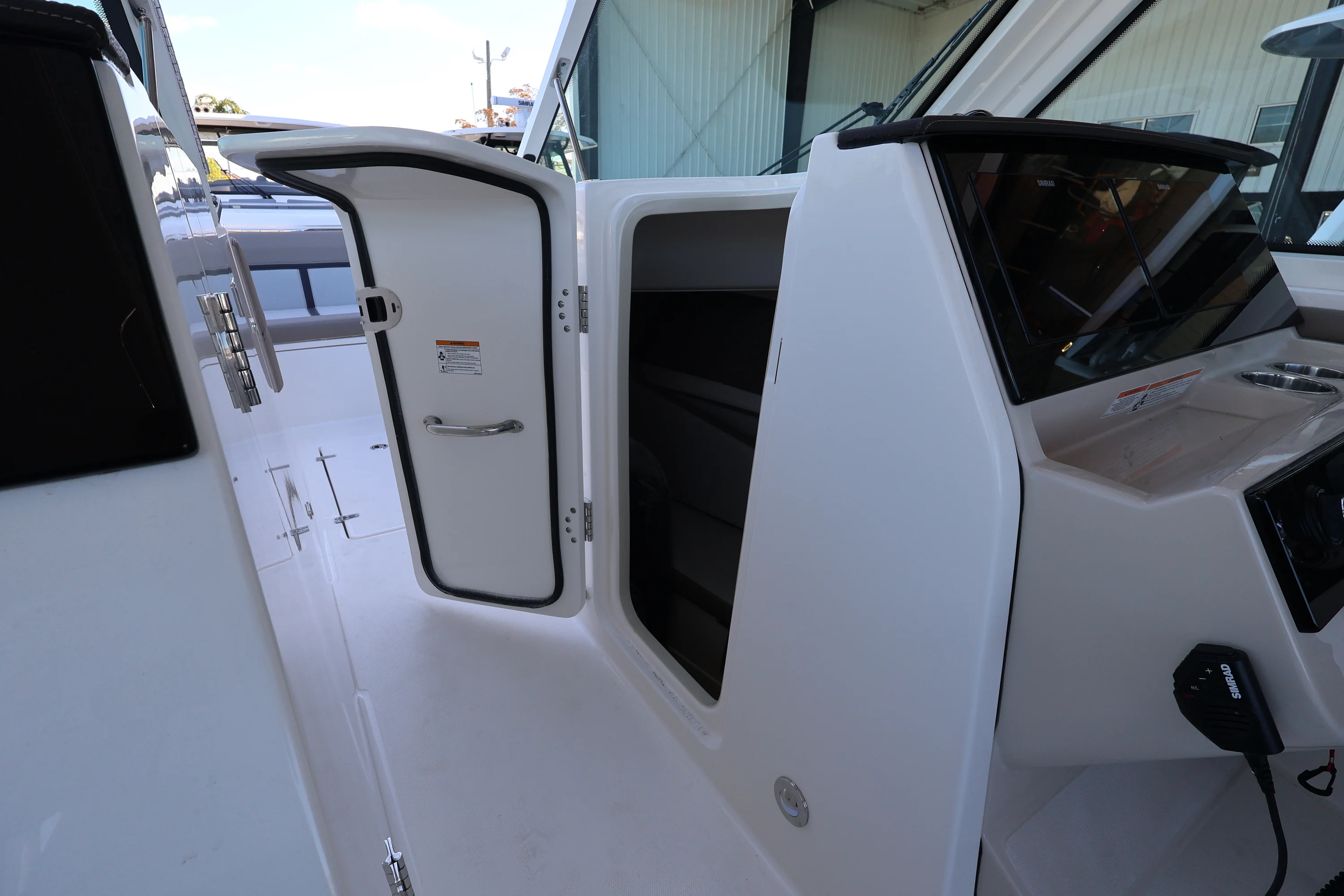 2026 Boston Whaler 330 Vantage Image Thumbnail #34