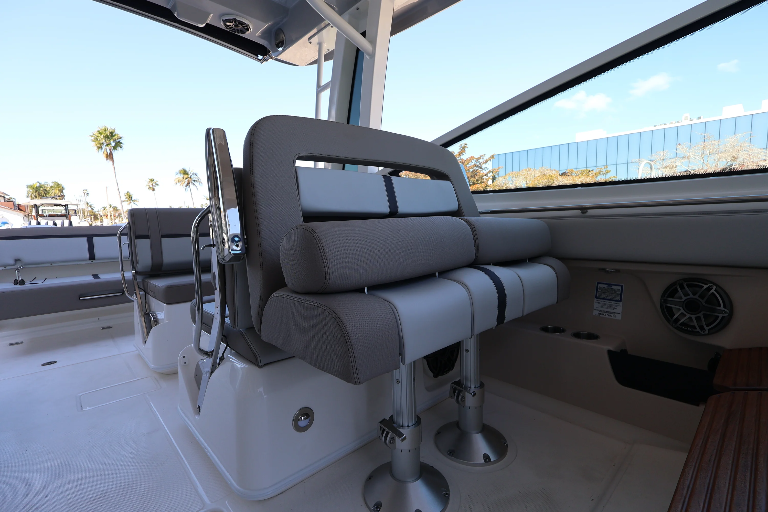 2026 Boston Whaler 330 Vantage Image Thumbnail #20