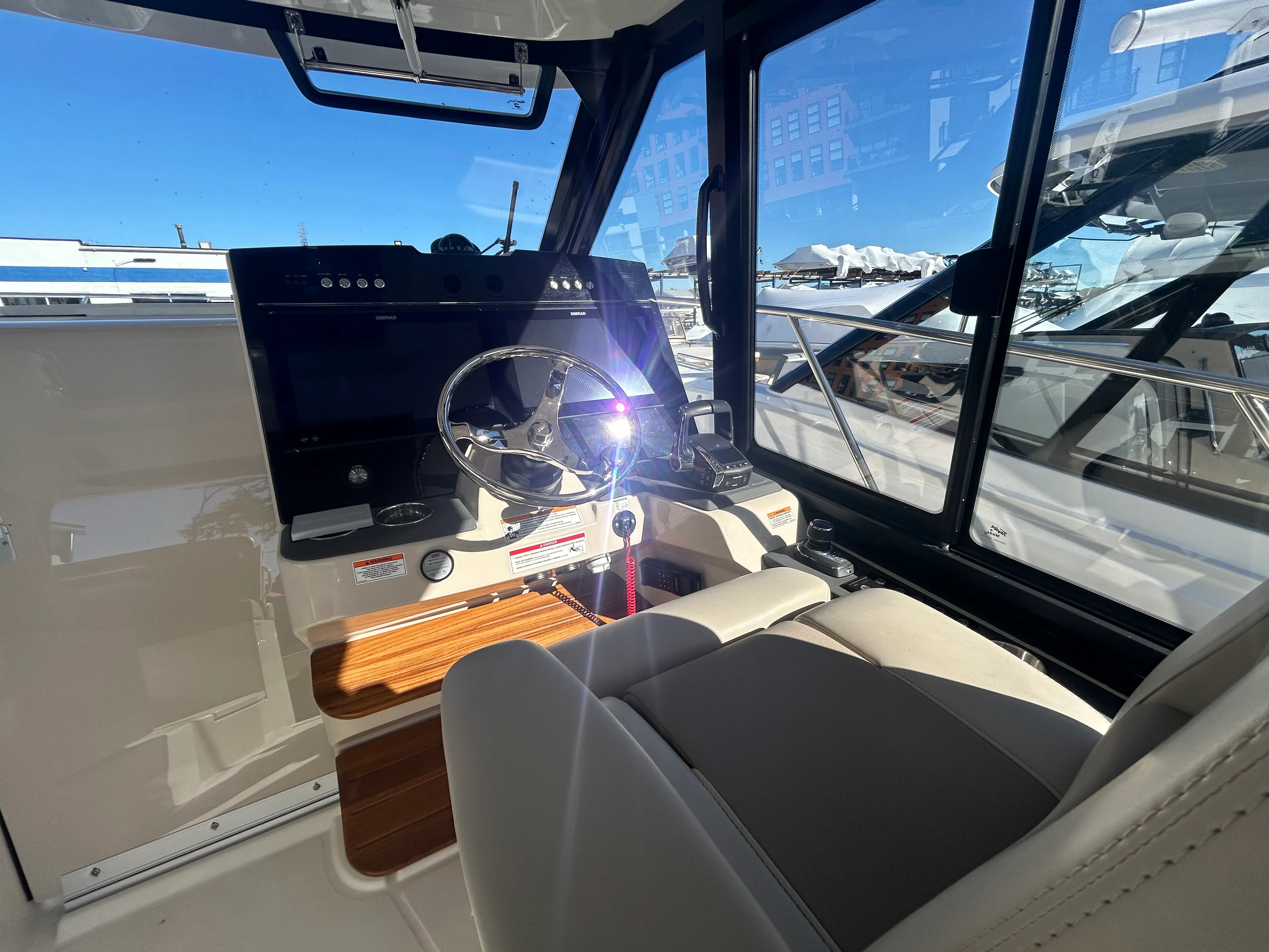 2026 Boston Whaler 365 Conquest Image Thumbnail #16