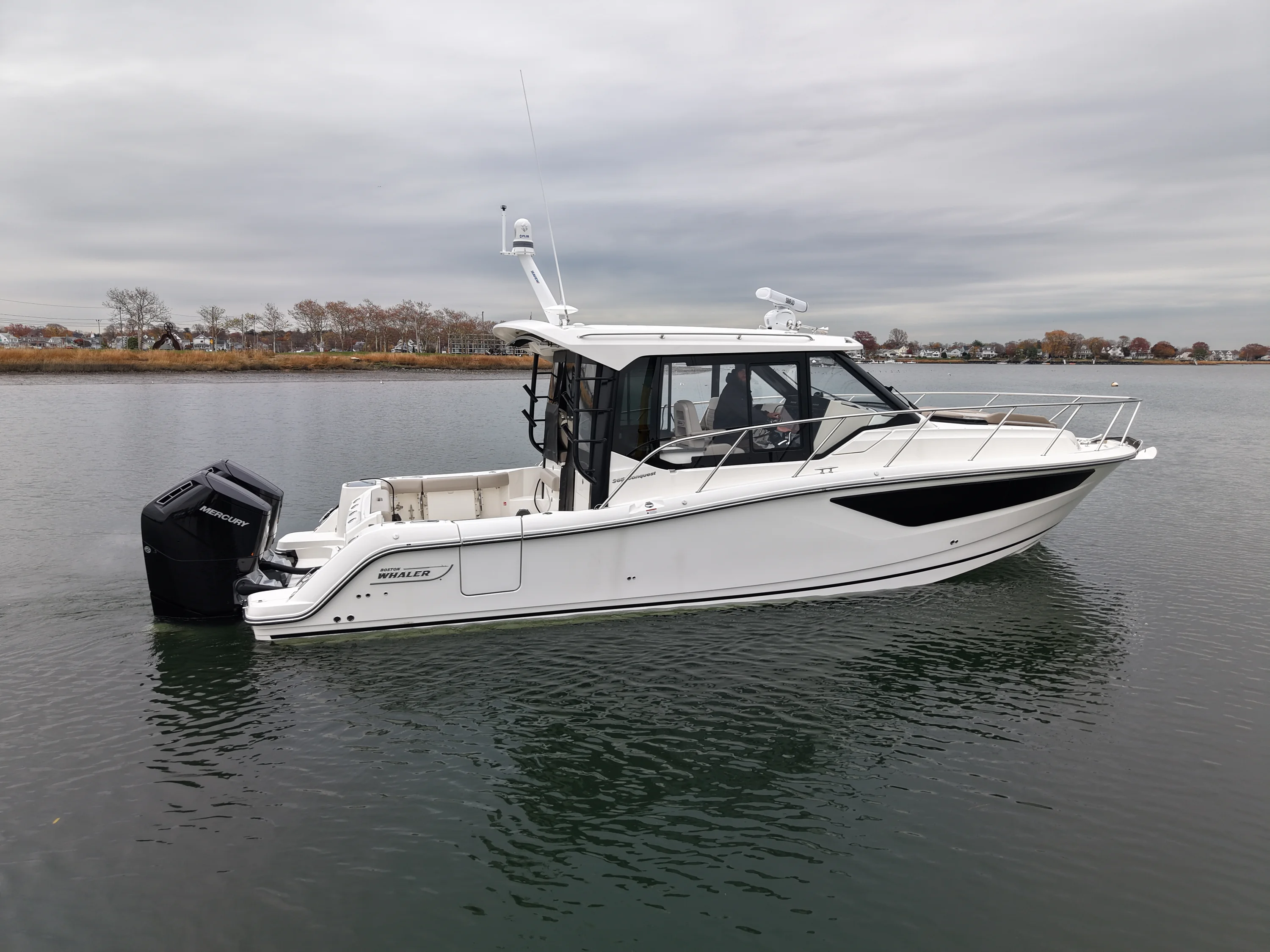 2026 Boston Whaler 365 Conquest Image Thumbnail #4