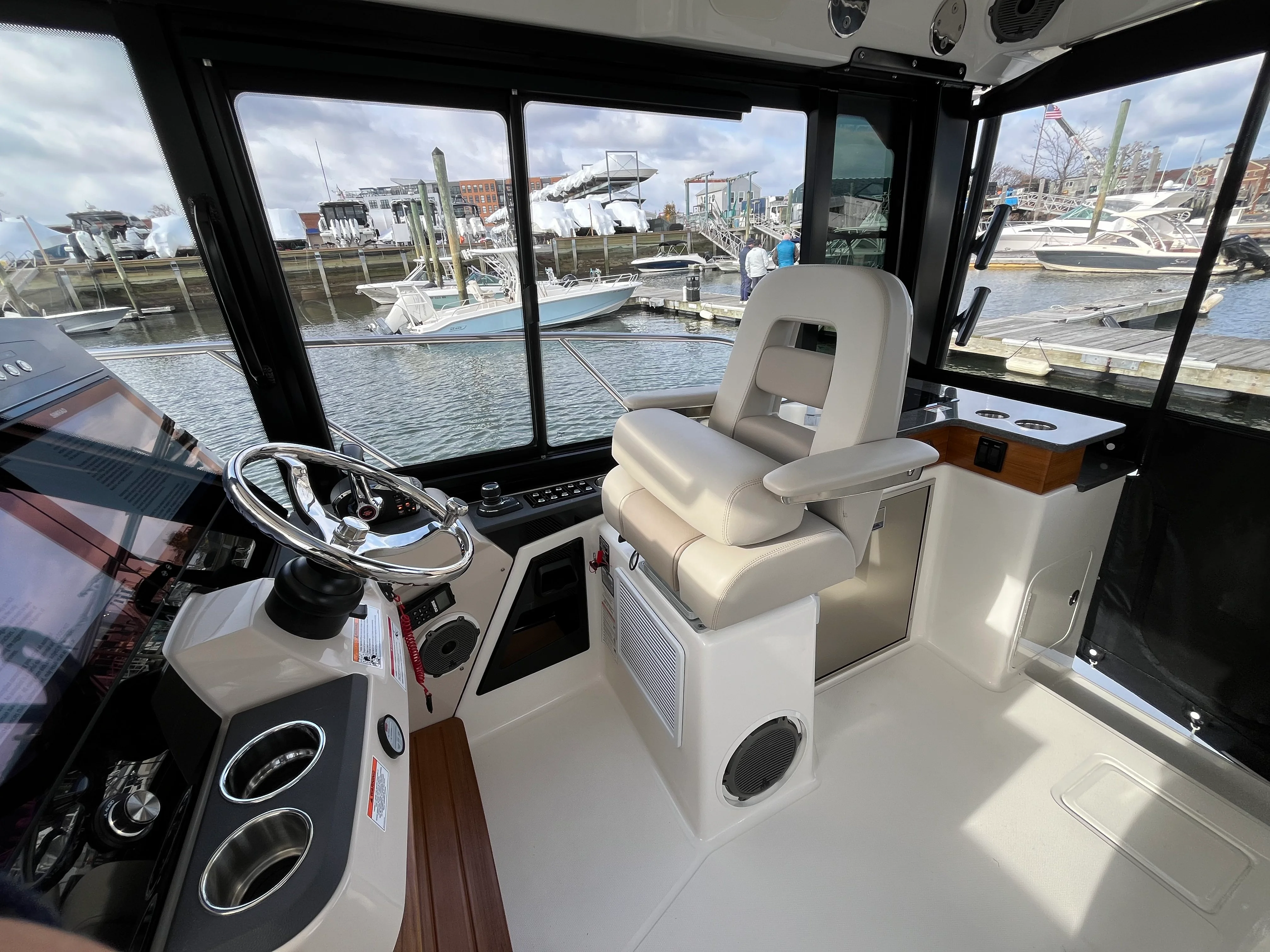 2026 Boston Whaler 365 Conquest Image Thumbnail #27