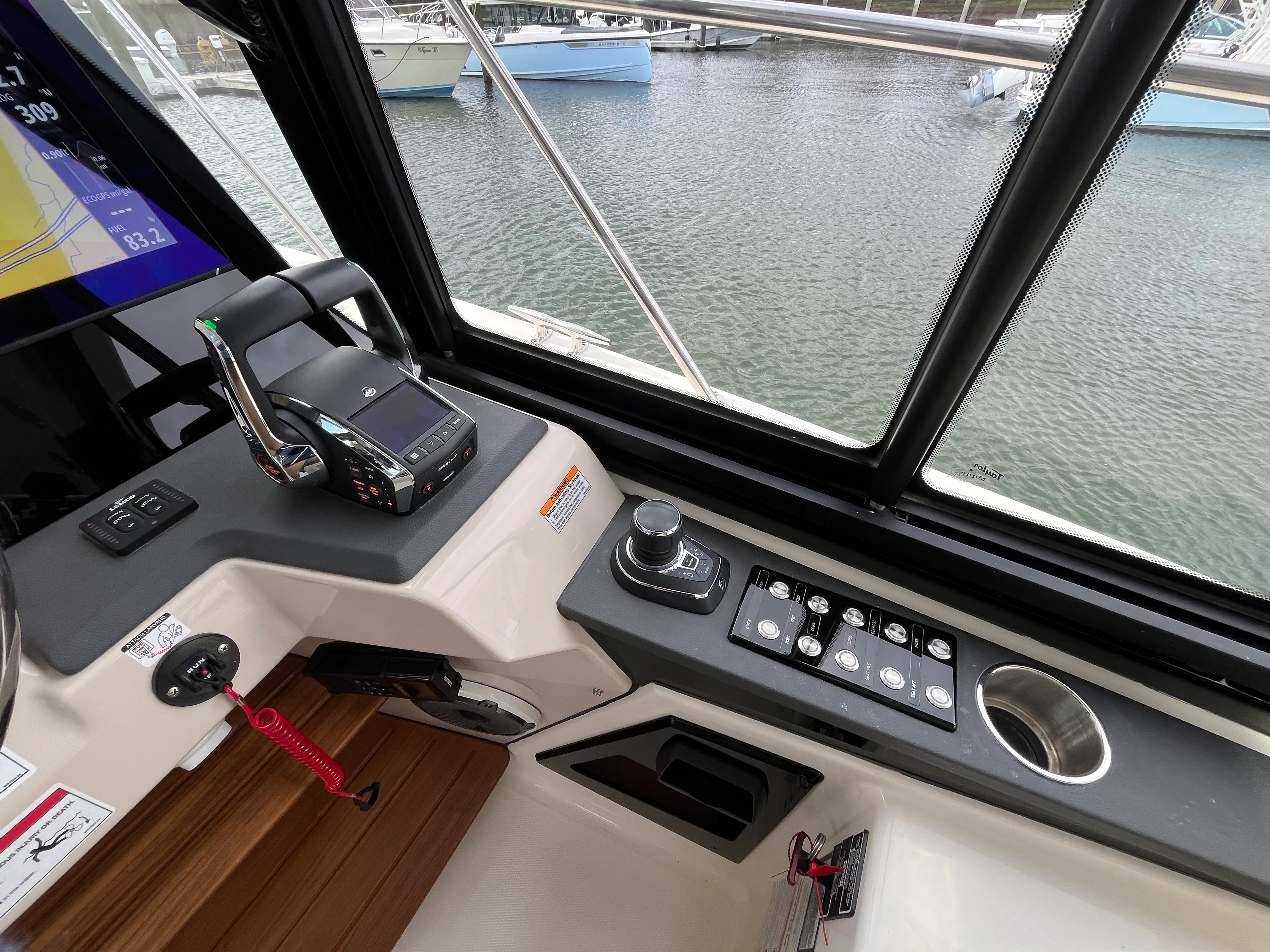 2026 Boston Whaler 365 Conquest Image Thumbnail #32