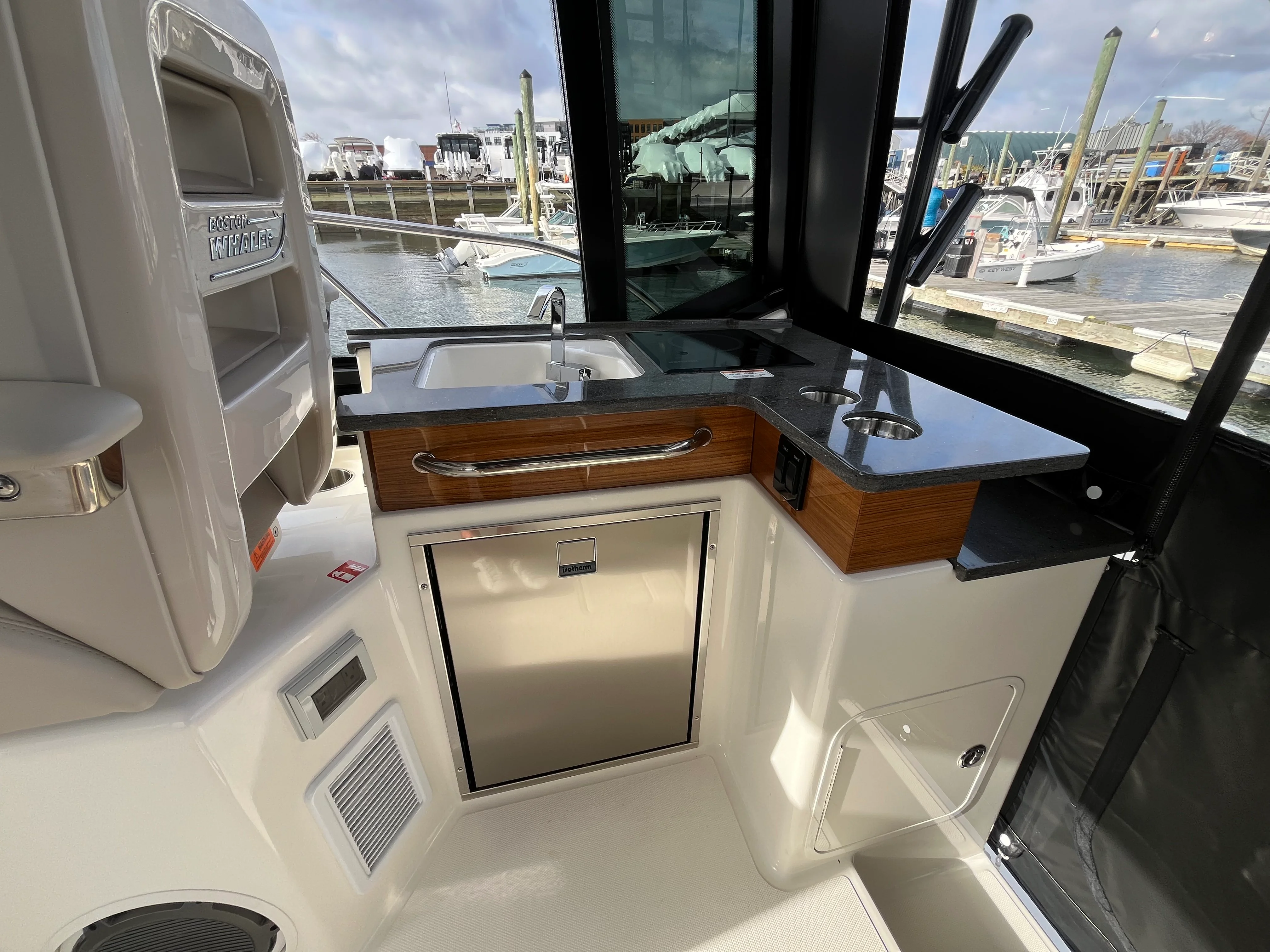 2026 Boston Whaler 365 Conquest Image Thumbnail #24