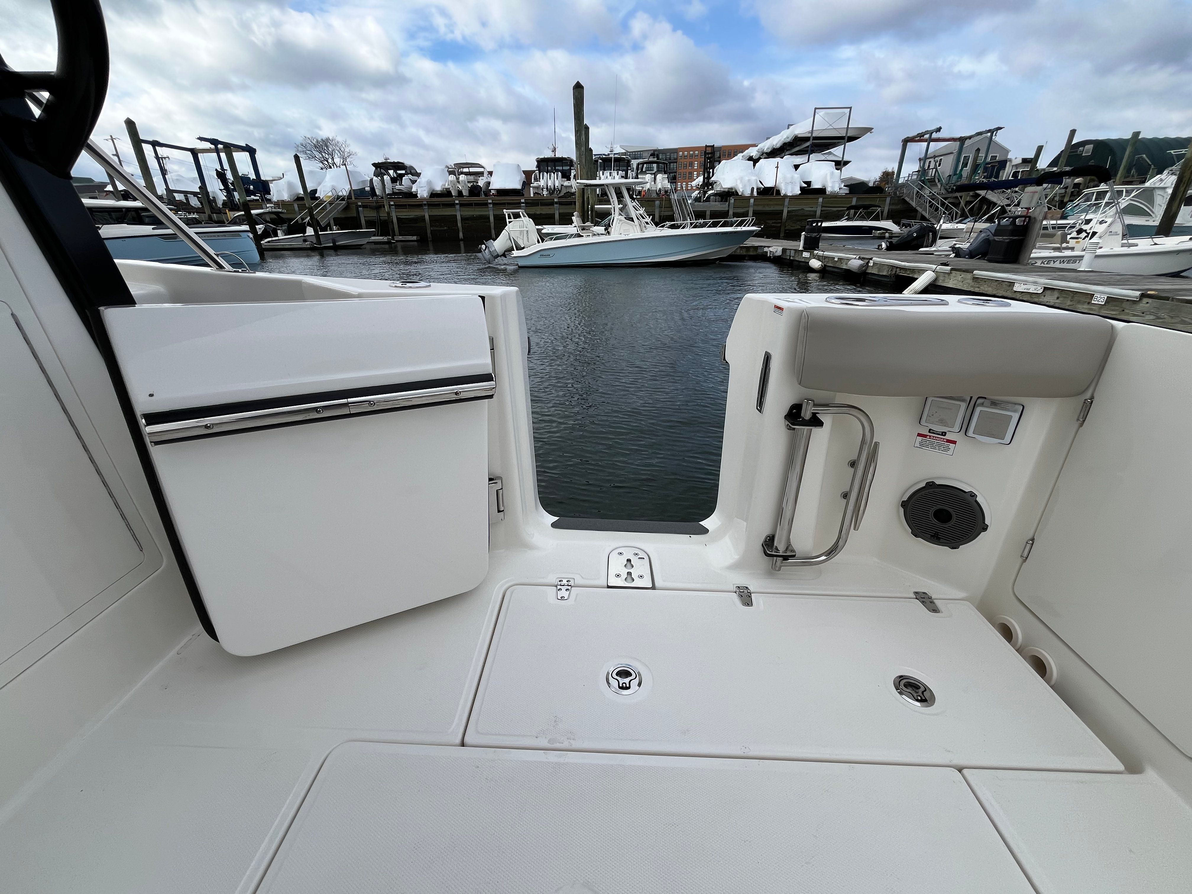 2026 Boston Whaler 365 Conquest Image Thumbnail #17