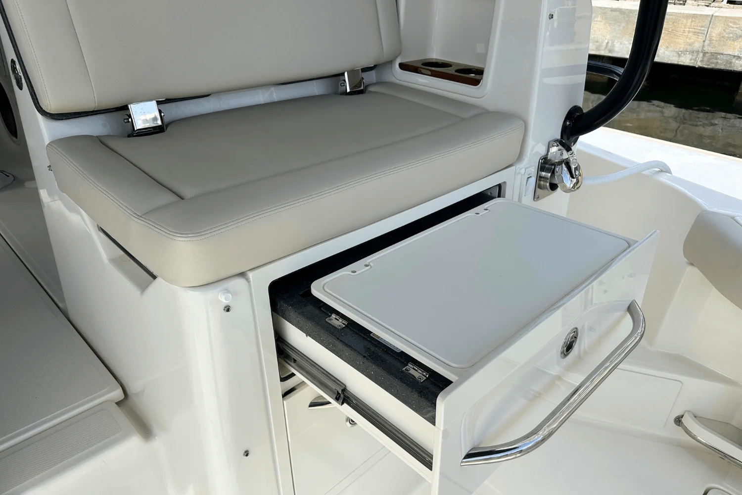 2025 Boston Whaler 405 Conquest Image Thumbnail #29