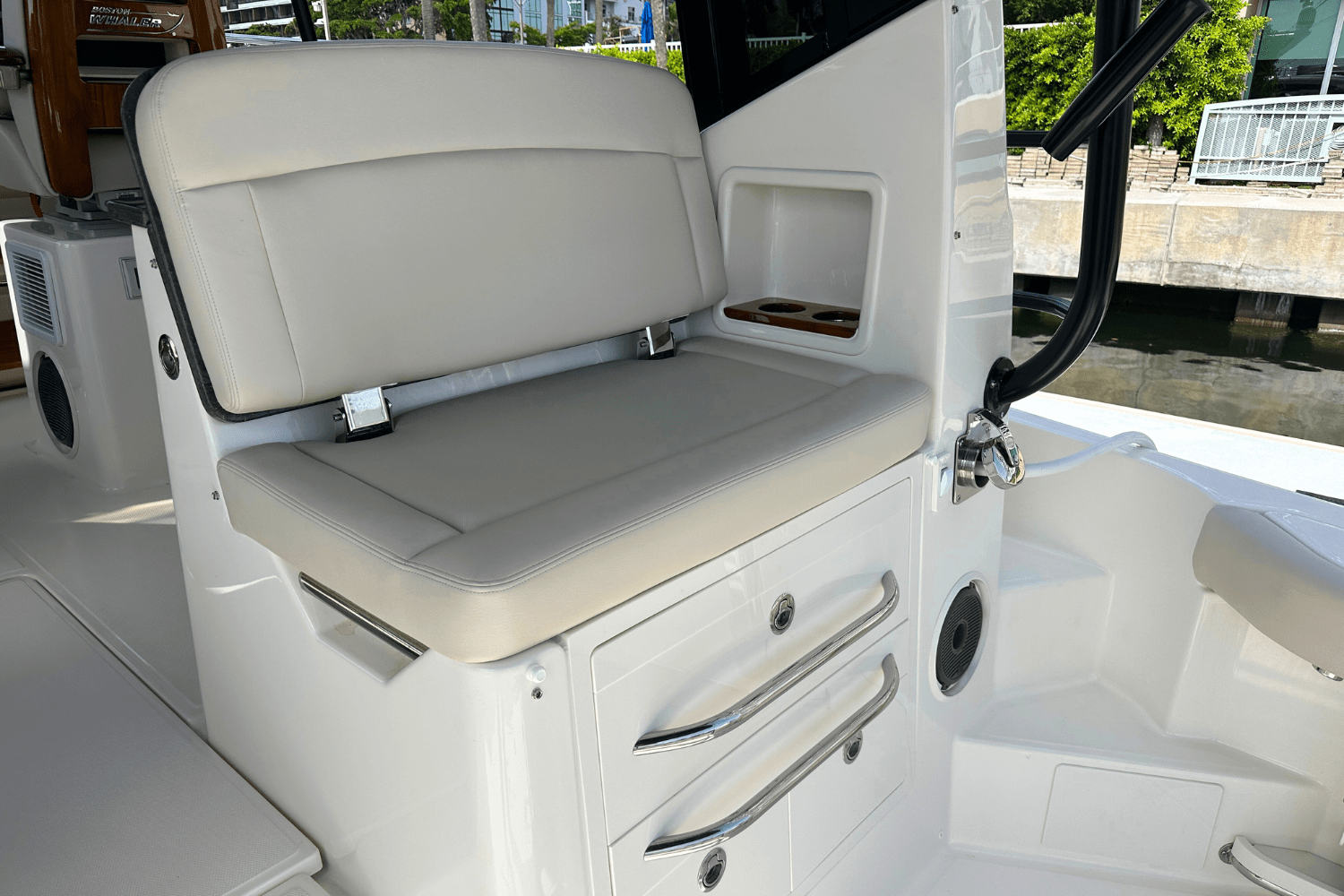 2025 Boston Whaler 405 Conquest Image Thumbnail #28