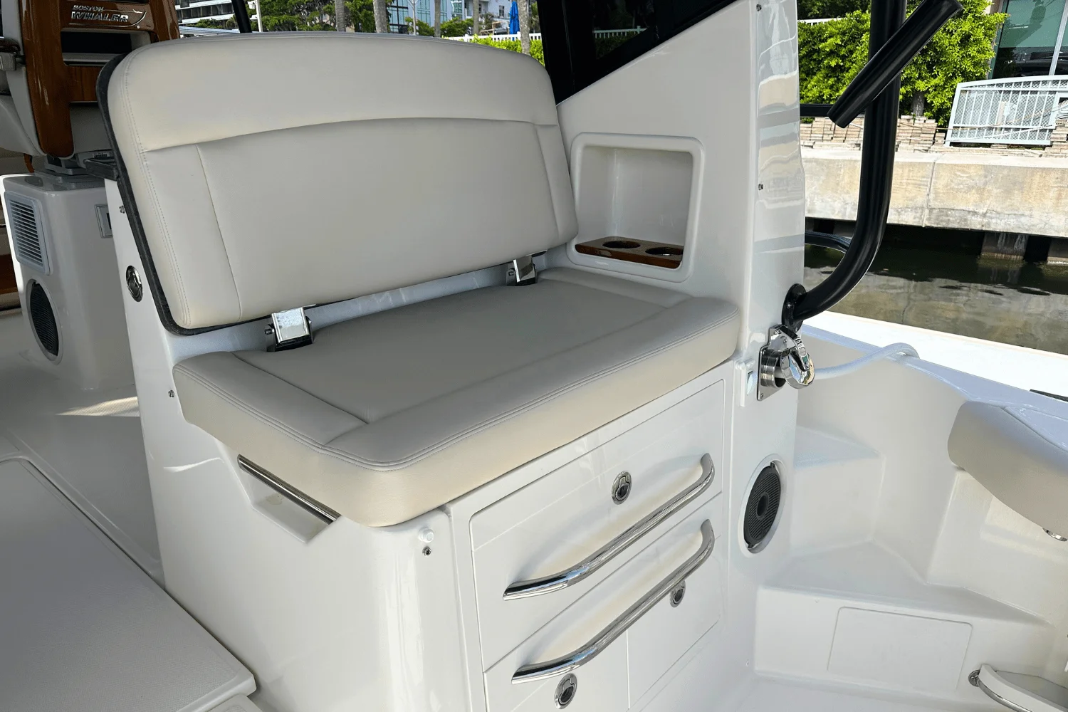 2025 Boston Whaler 405 Conquest Image Thumbnail #28