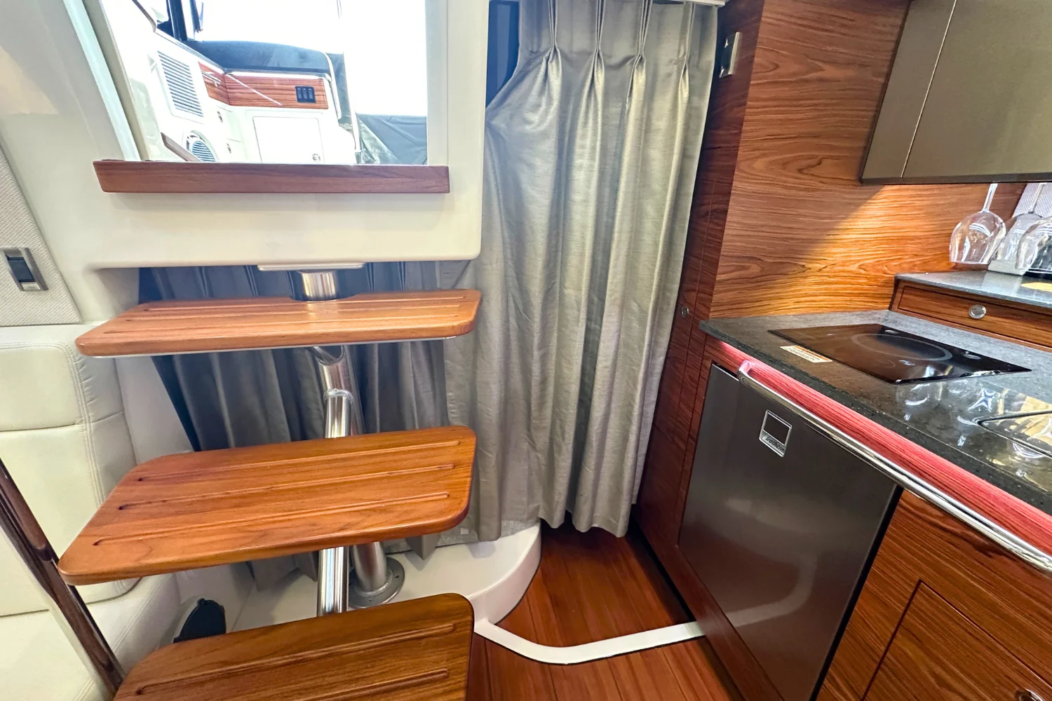 2025 Boston Whaler 405 Conquest Image Thumbnail #14