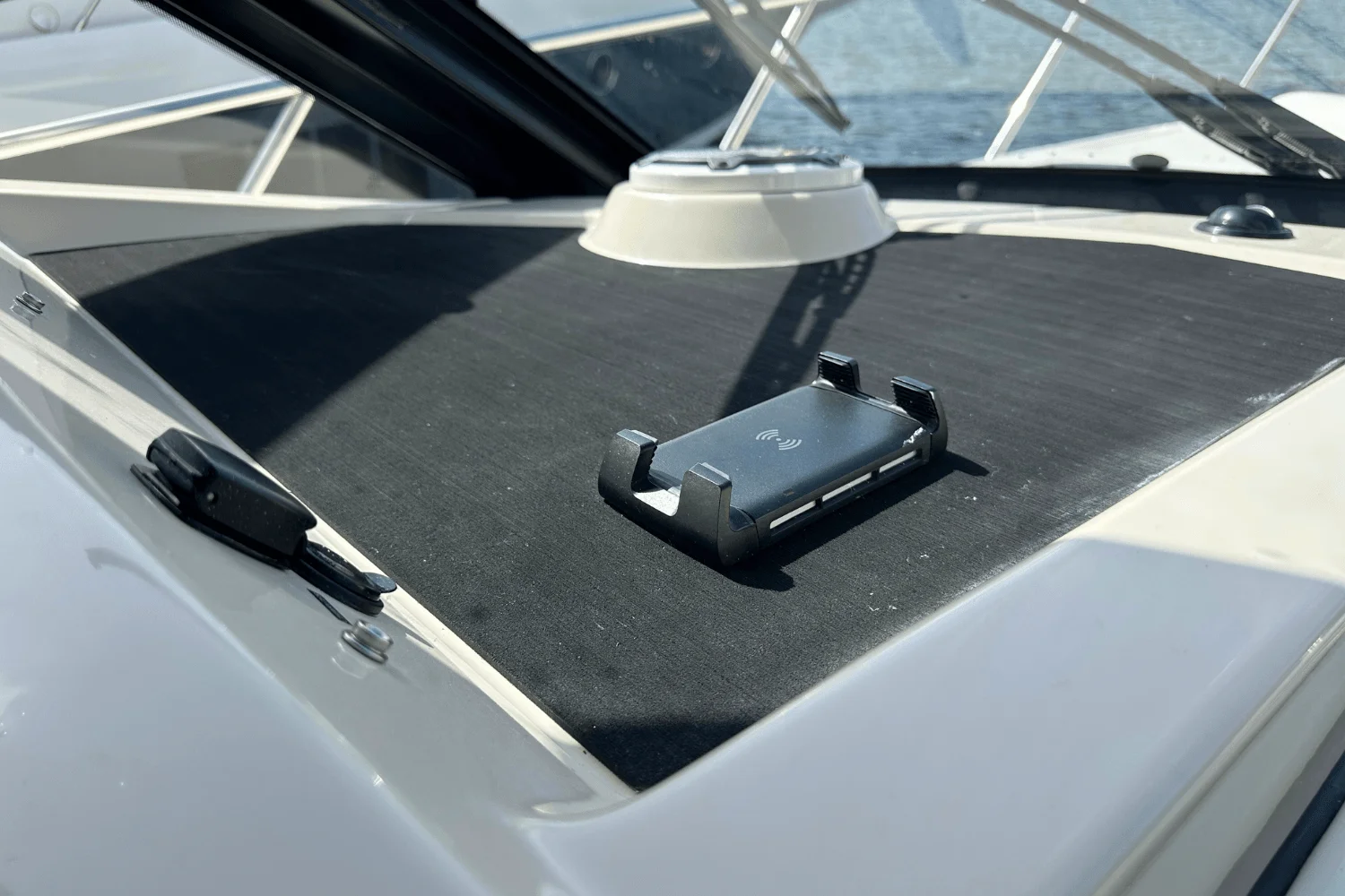 2025 Boston Whaler 405 Conquest Image Thumbnail #20