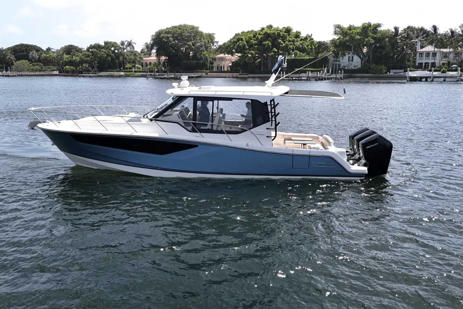 2025 Boston Whaler 405 Conquest Image Thumbnail #0