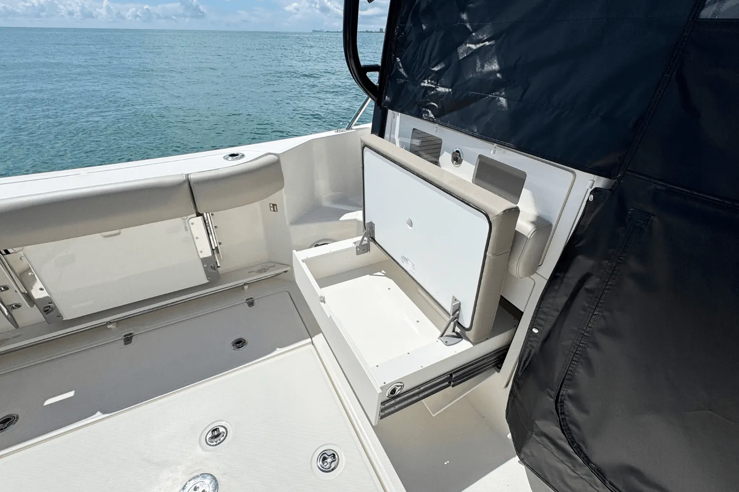 2026 Boston Whaler 365 Conquest Image Thumbnail #18