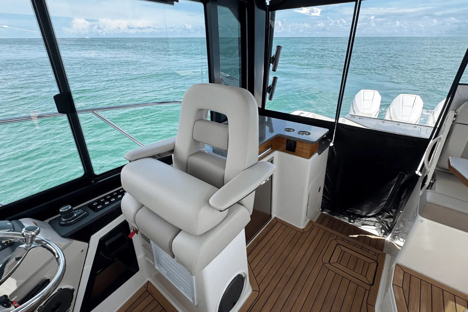 2026 Boston Whaler 365 Conquest Image Thumbnail #24