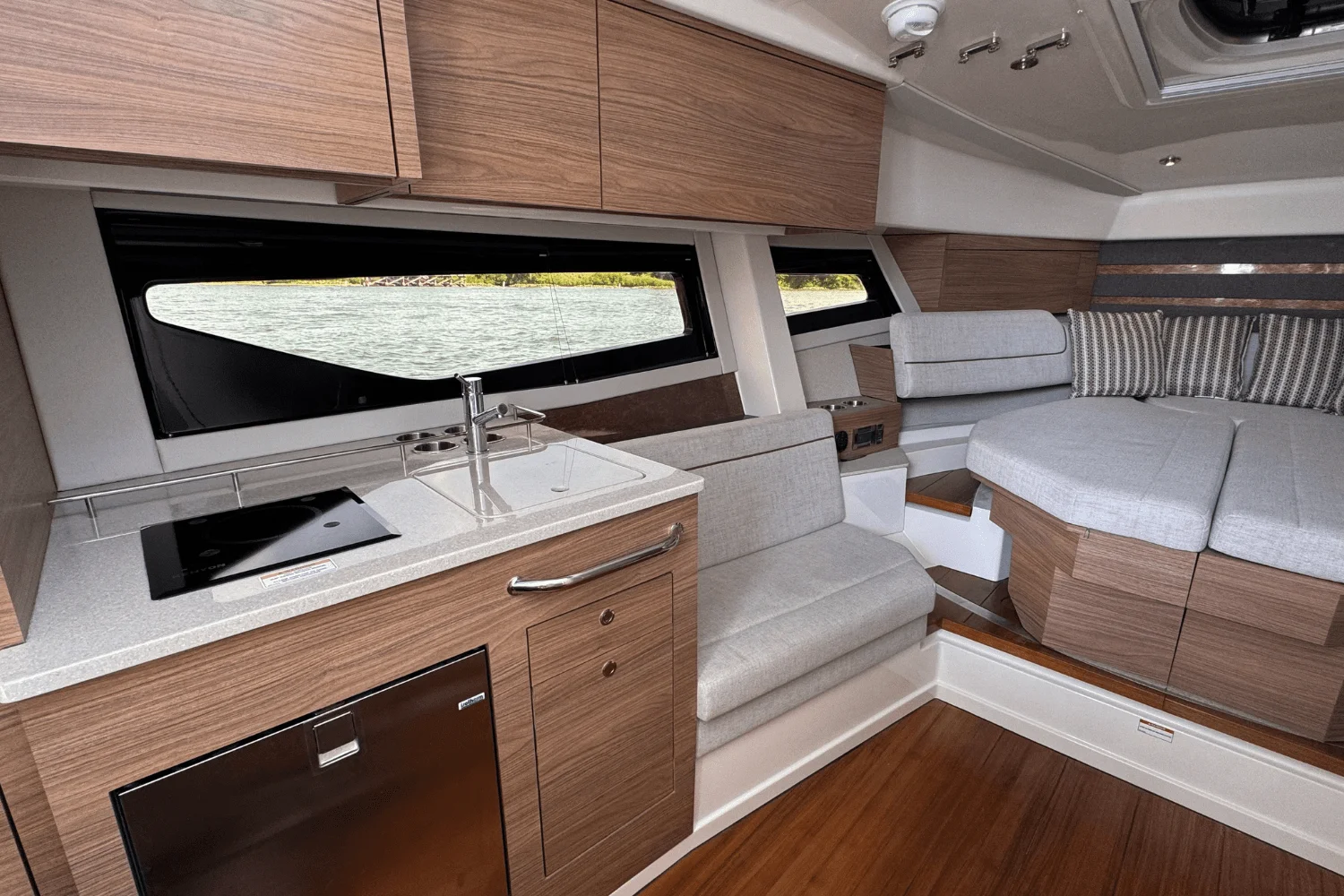 2026 Boston Whaler 365 Conquest Image Thumbnail #36