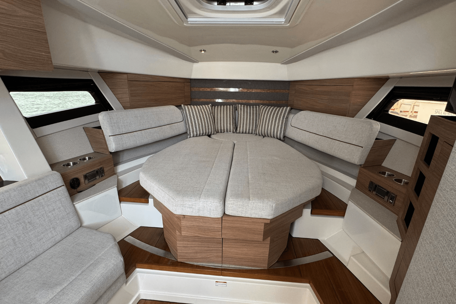 2026 Boston Whaler 365 Conquest Image Thumbnail #40