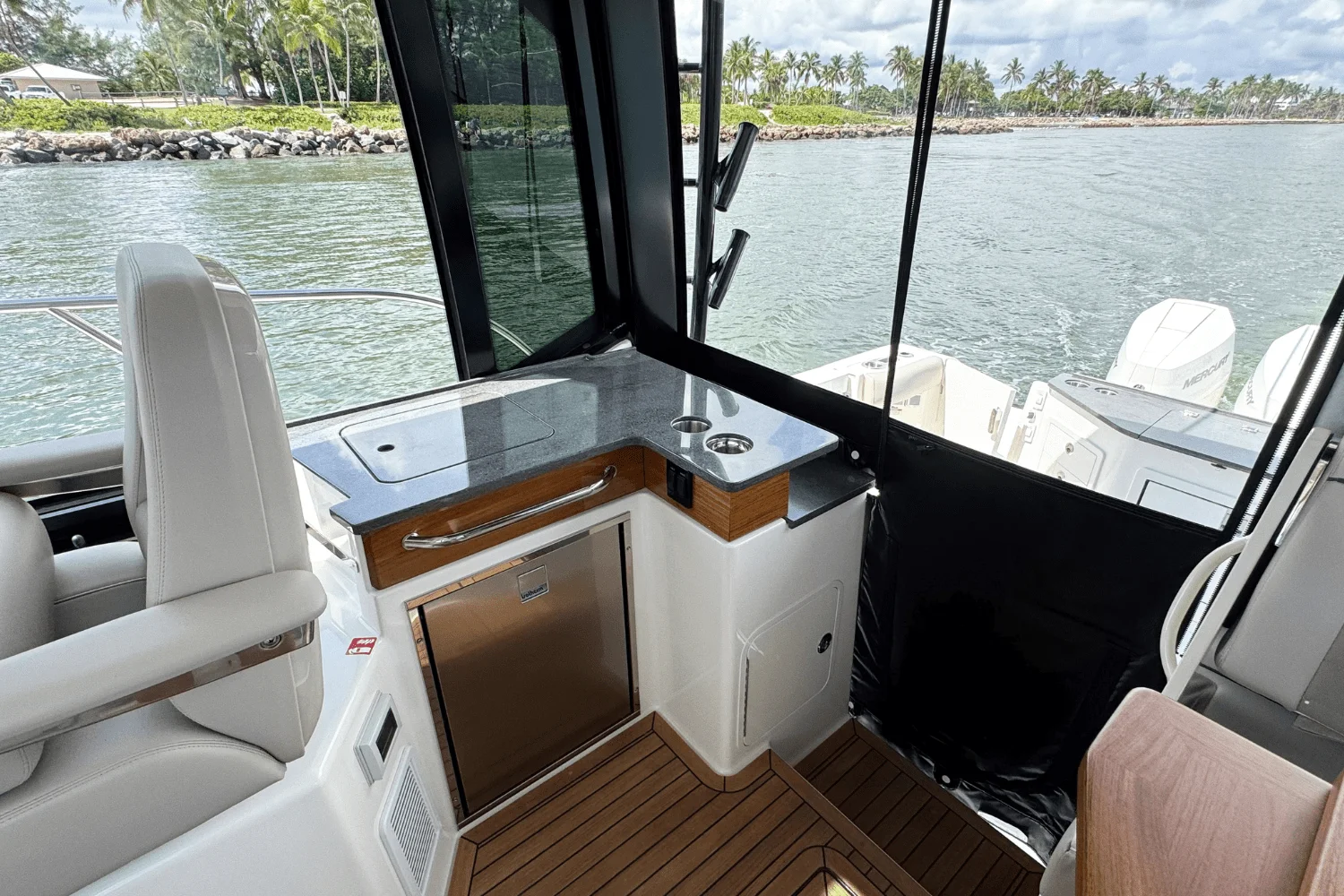 2026 Boston Whaler 365 Conquest Image Thumbnail #31