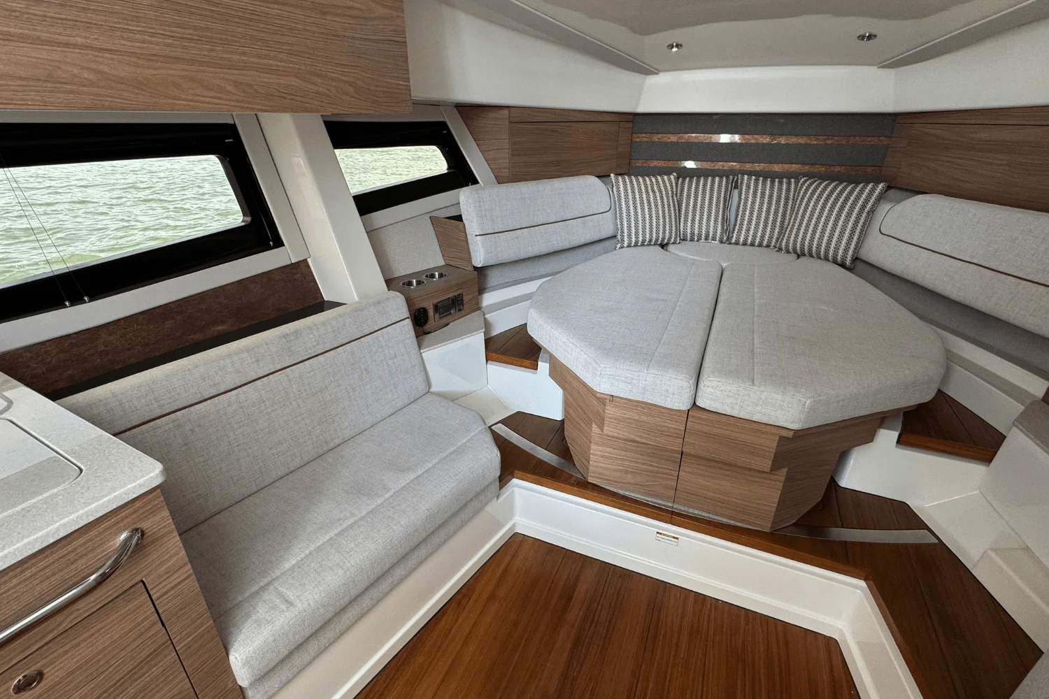 2026 Boston Whaler 365 Conquest Image Thumbnail #37