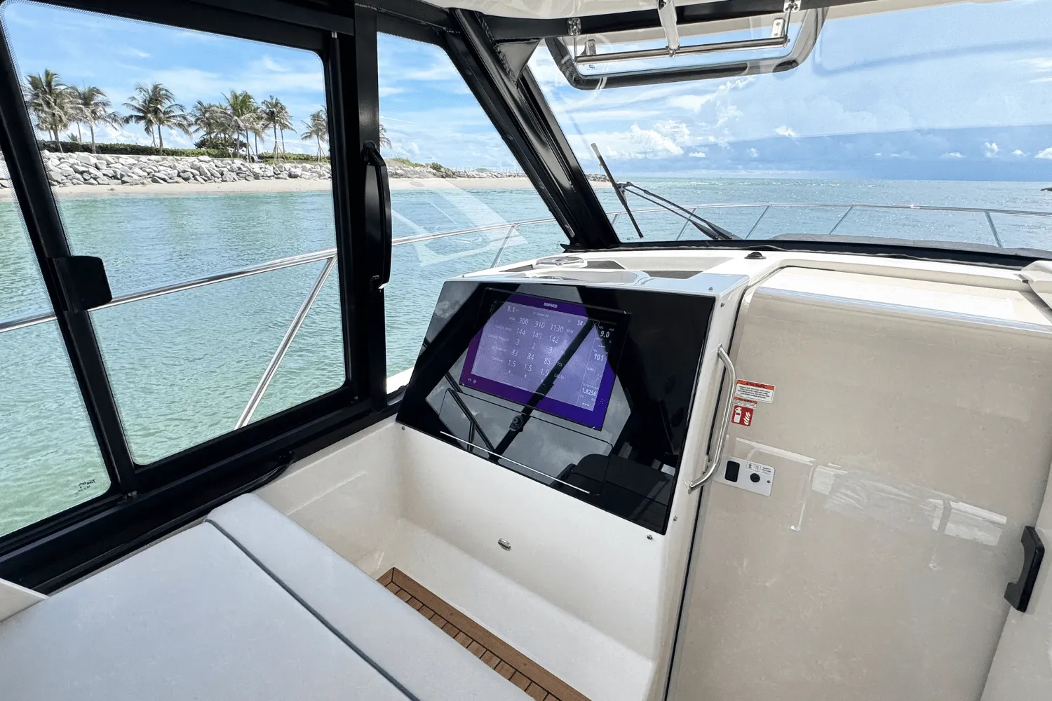 2026 Boston Whaler 365 Conquest Image Thumbnail #25