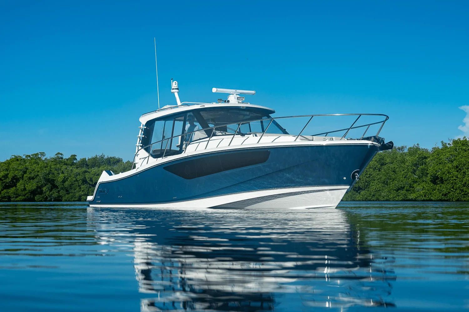 2025 Boston Whaler 405 Conquest Image Thumbnail #48