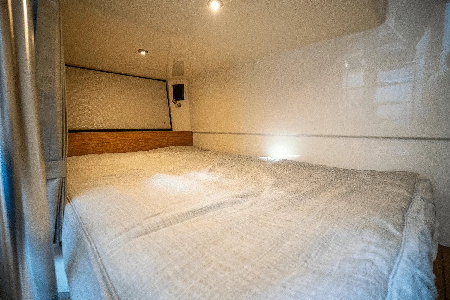 2025 Boston Whaler 405 Conquest Image Thumbnail #36