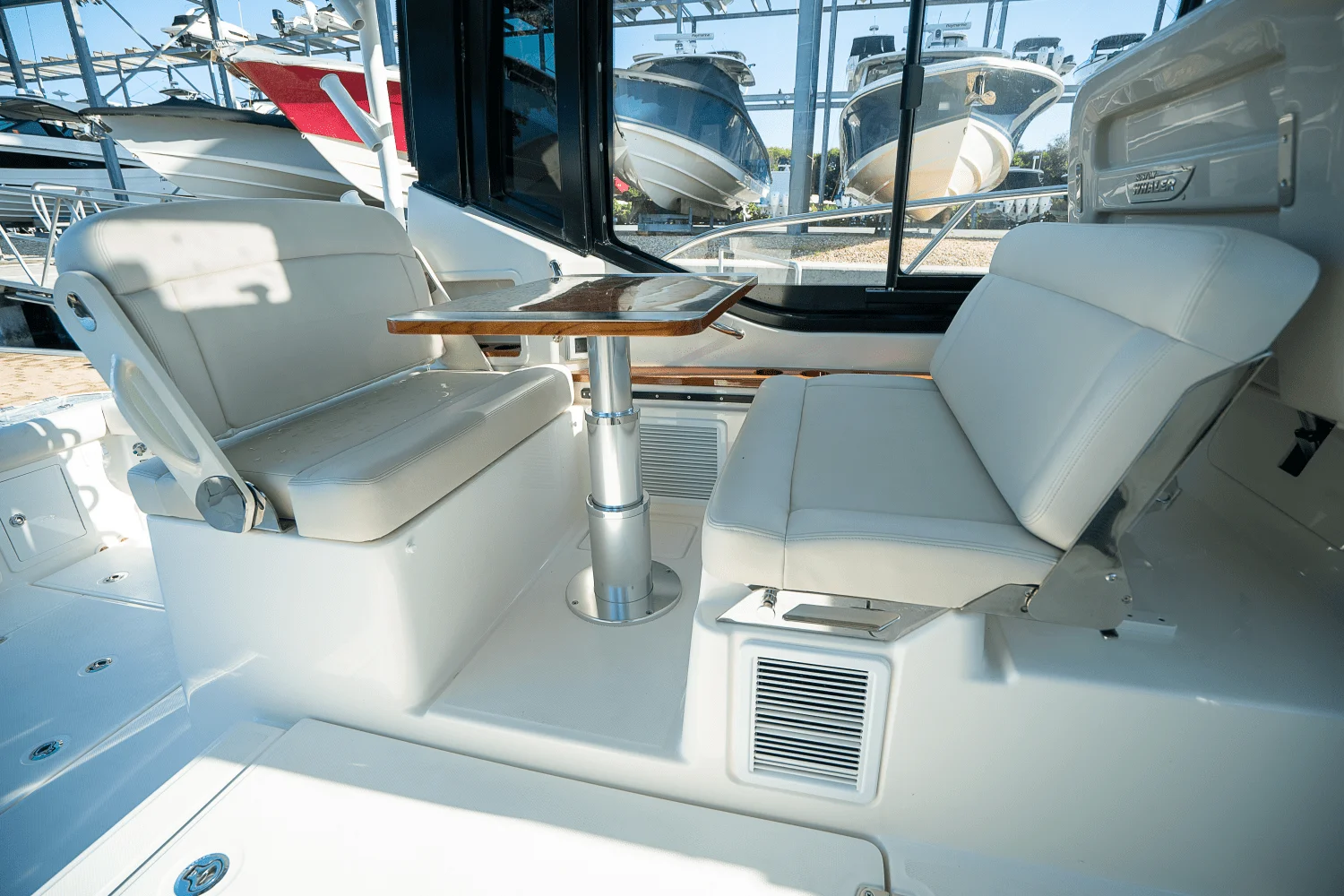 2025 Boston Whaler 405 Conquest Image Thumbnail #11