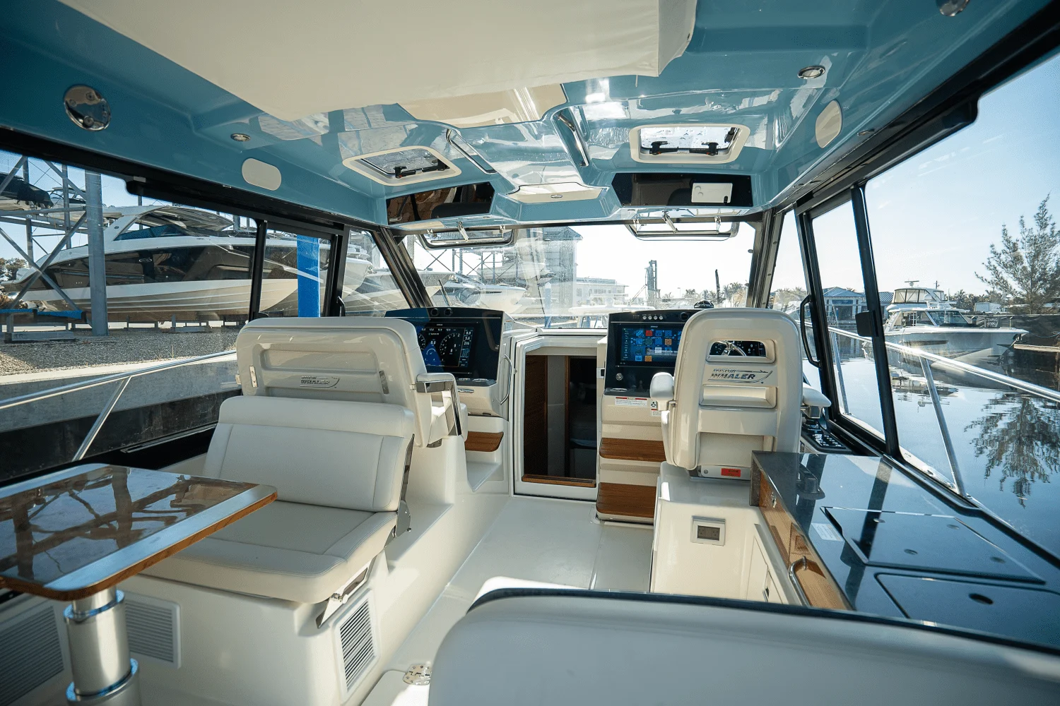 2025 Boston Whaler 405 Conquest Image Thumbnail #10