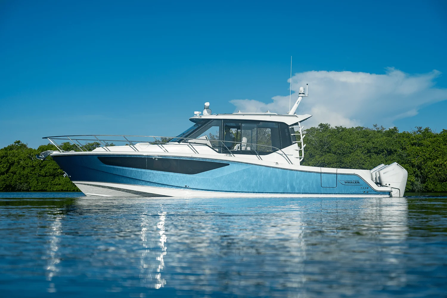 2025 Boston Whaler 405 Conquest Image Thumbnail #44