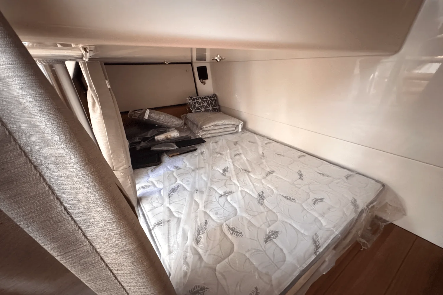 2025 Boston Whaler 405 Conquest Image Thumbnail #35