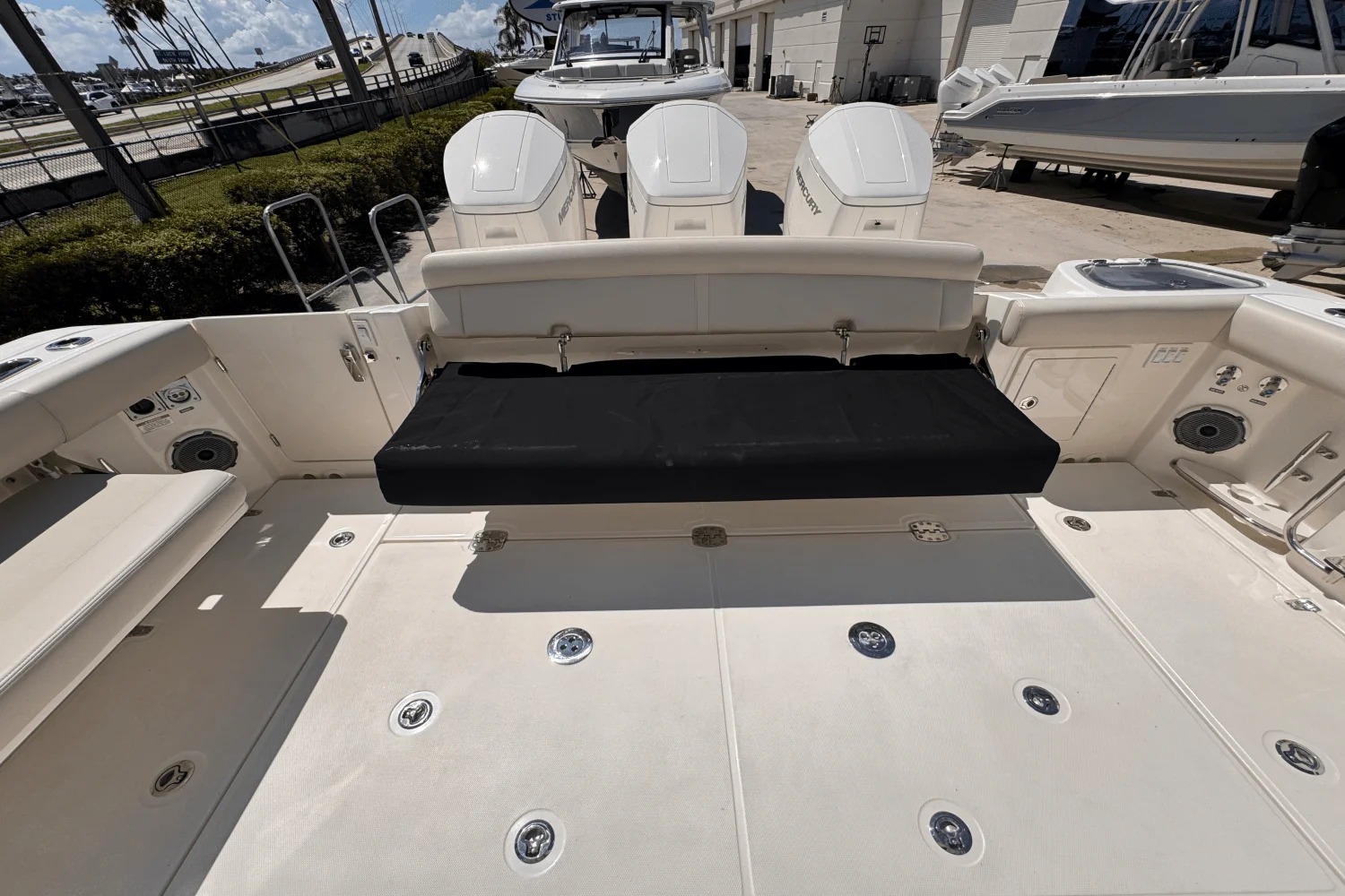 2025 Boston Whaler 405 Conquest Image Thumbnail #8