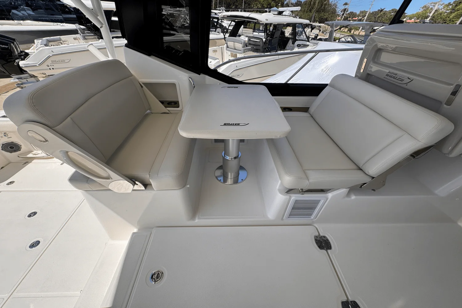 2025 Boston Whaler 405 Conquest Image Thumbnail #19