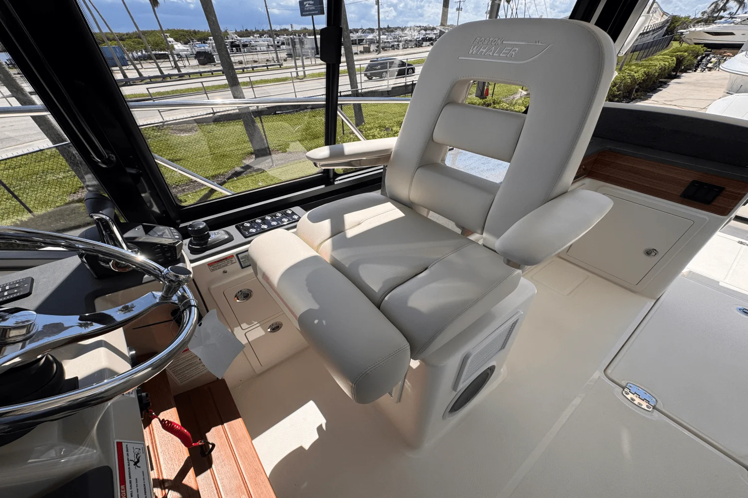 2025 Boston Whaler 405 Conquest Image Thumbnail #23
