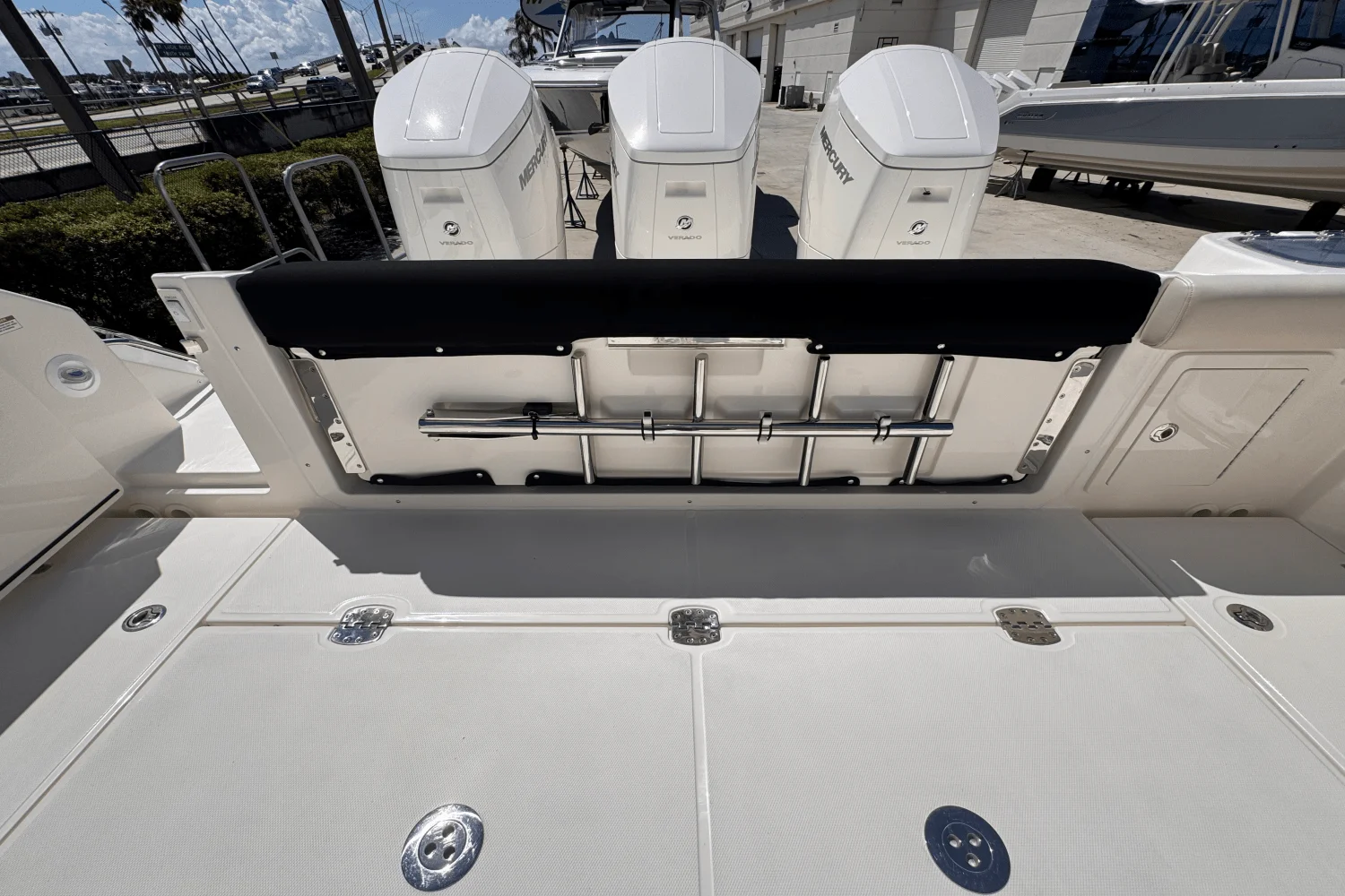 2025 Boston Whaler 405 Conquest Image Thumbnail #6