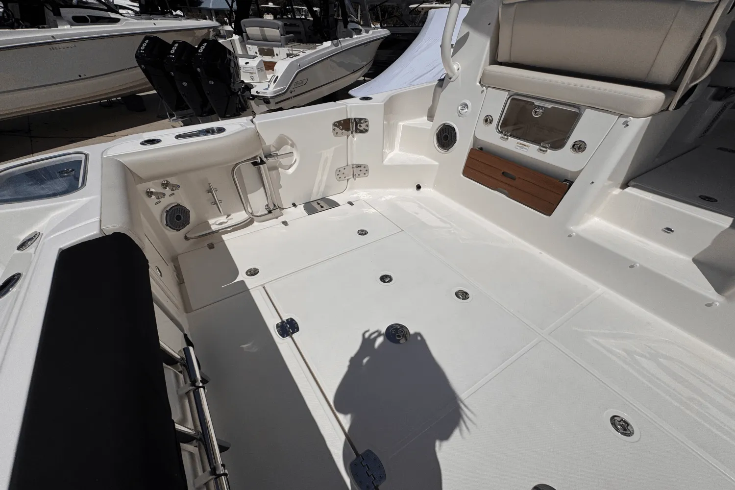 2025 Boston Whaler 405 Conquest Image Thumbnail #14