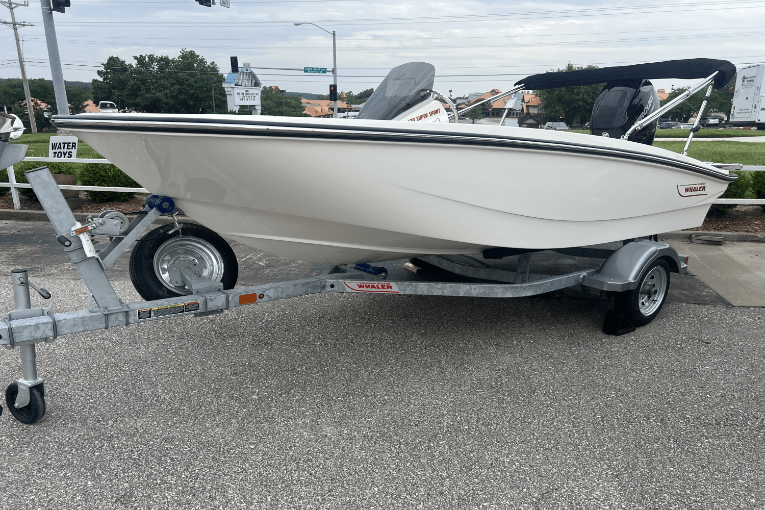 2025 Boston Whaler 130 Super Sport