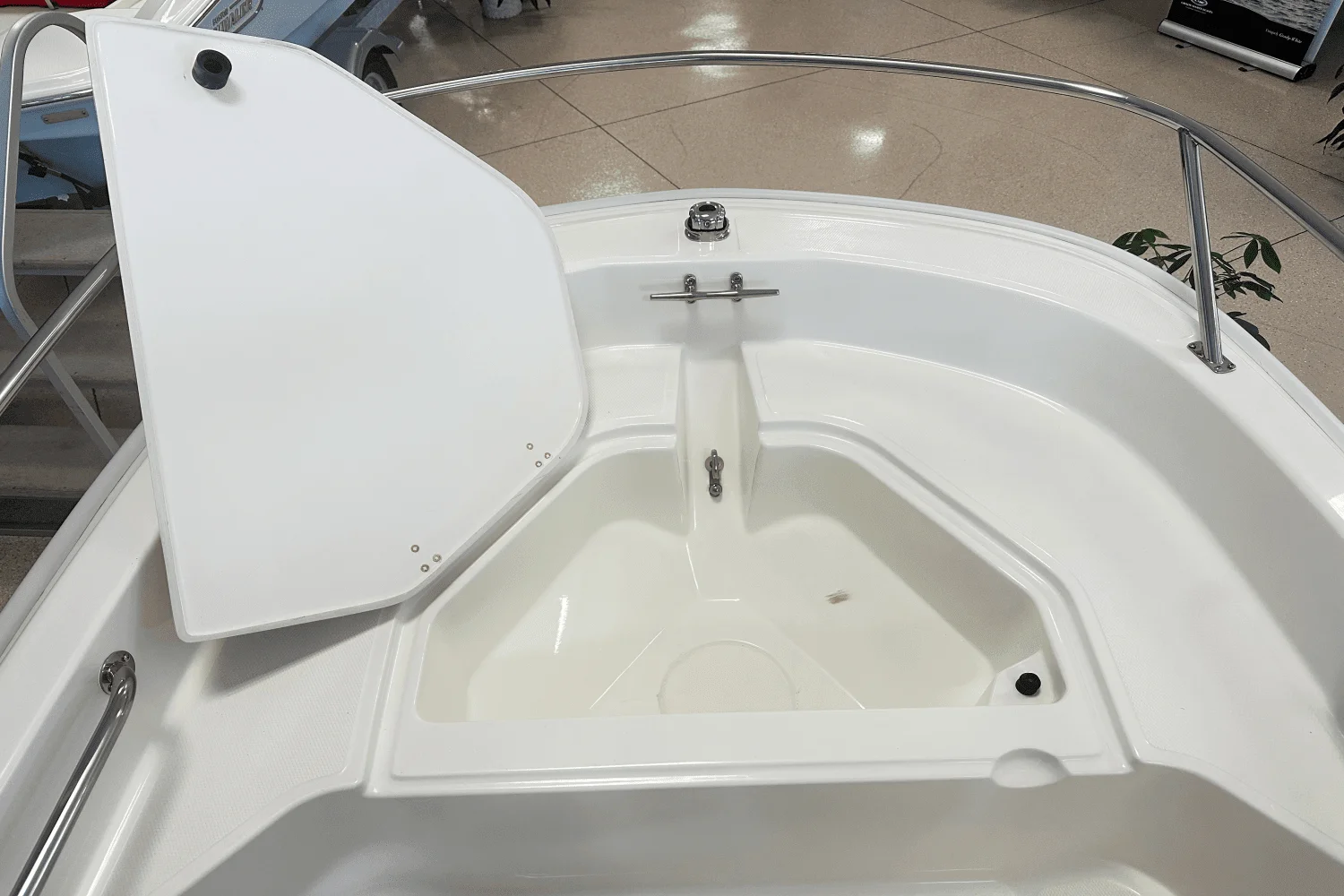 2025 Boston Whaler 130 Super Sport Image Thumbnail #11