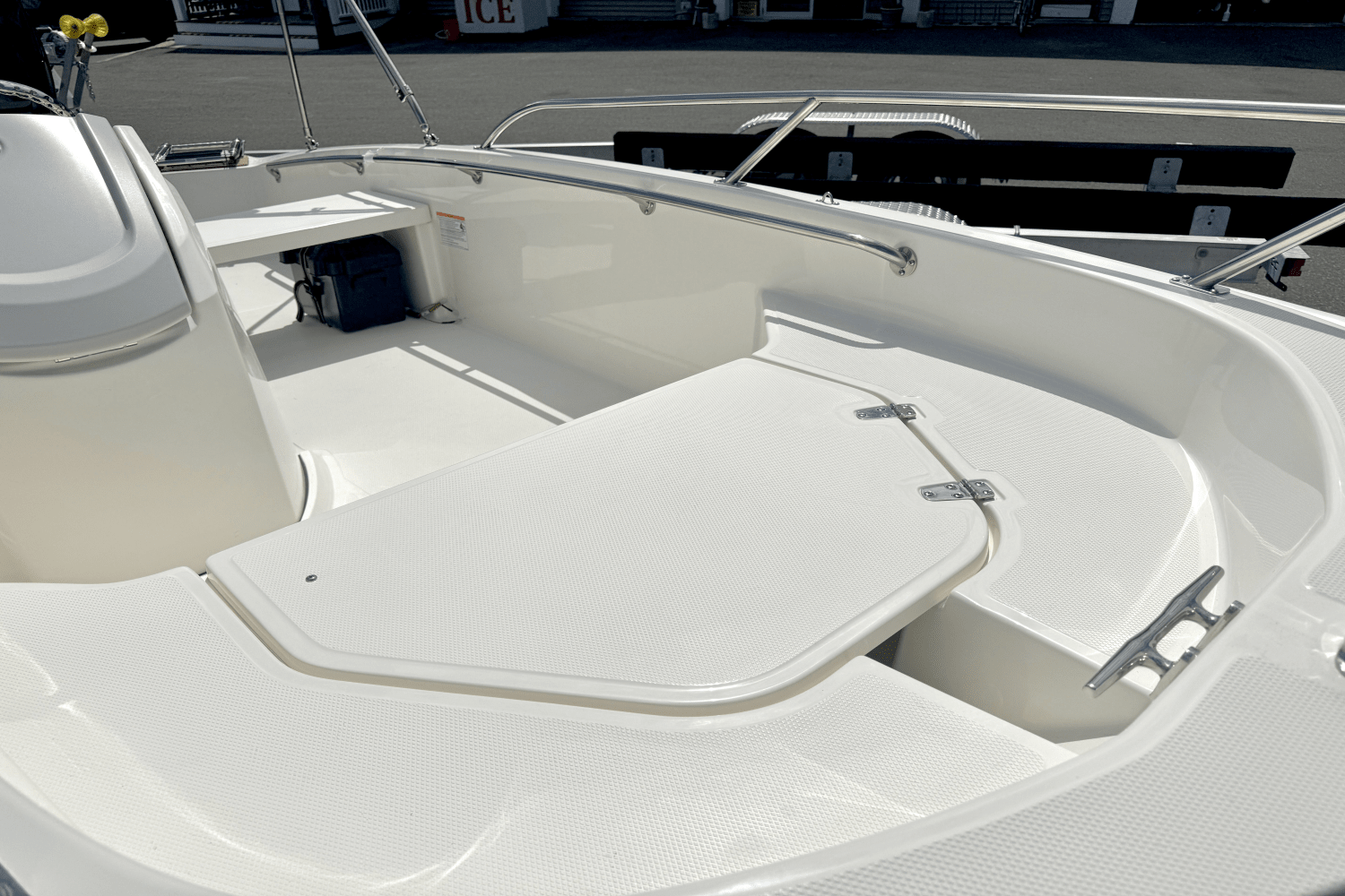 2025 Boston Whaler 130 Super Sport Image Thumbnail #25