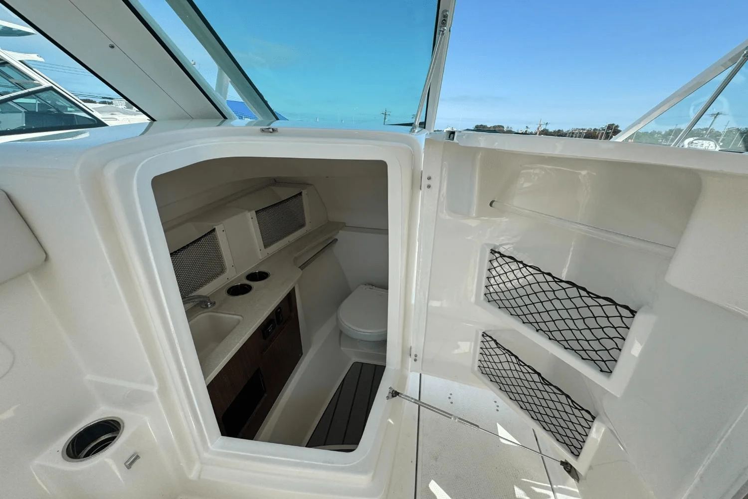 2025 Sailfish 245 DC Image Thumbnail #23