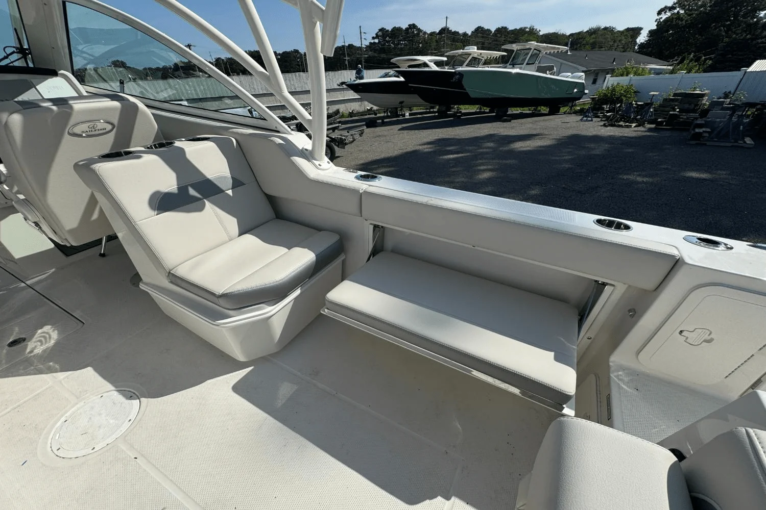 2025 Sailfish 245 DC Image Thumbnail #13