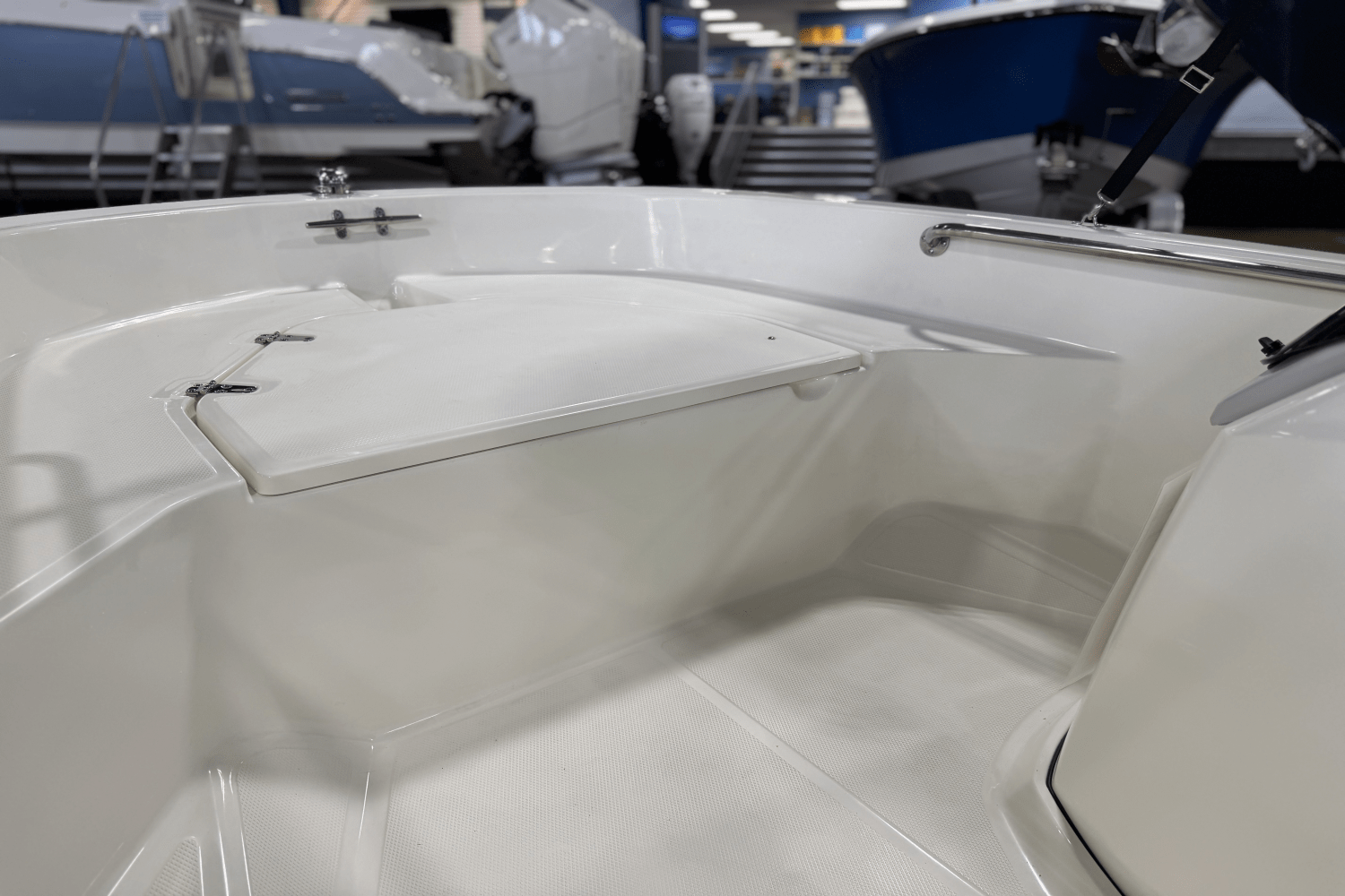 2025 Boston Whaler 130 Super Sport Image Thumbnail #4
