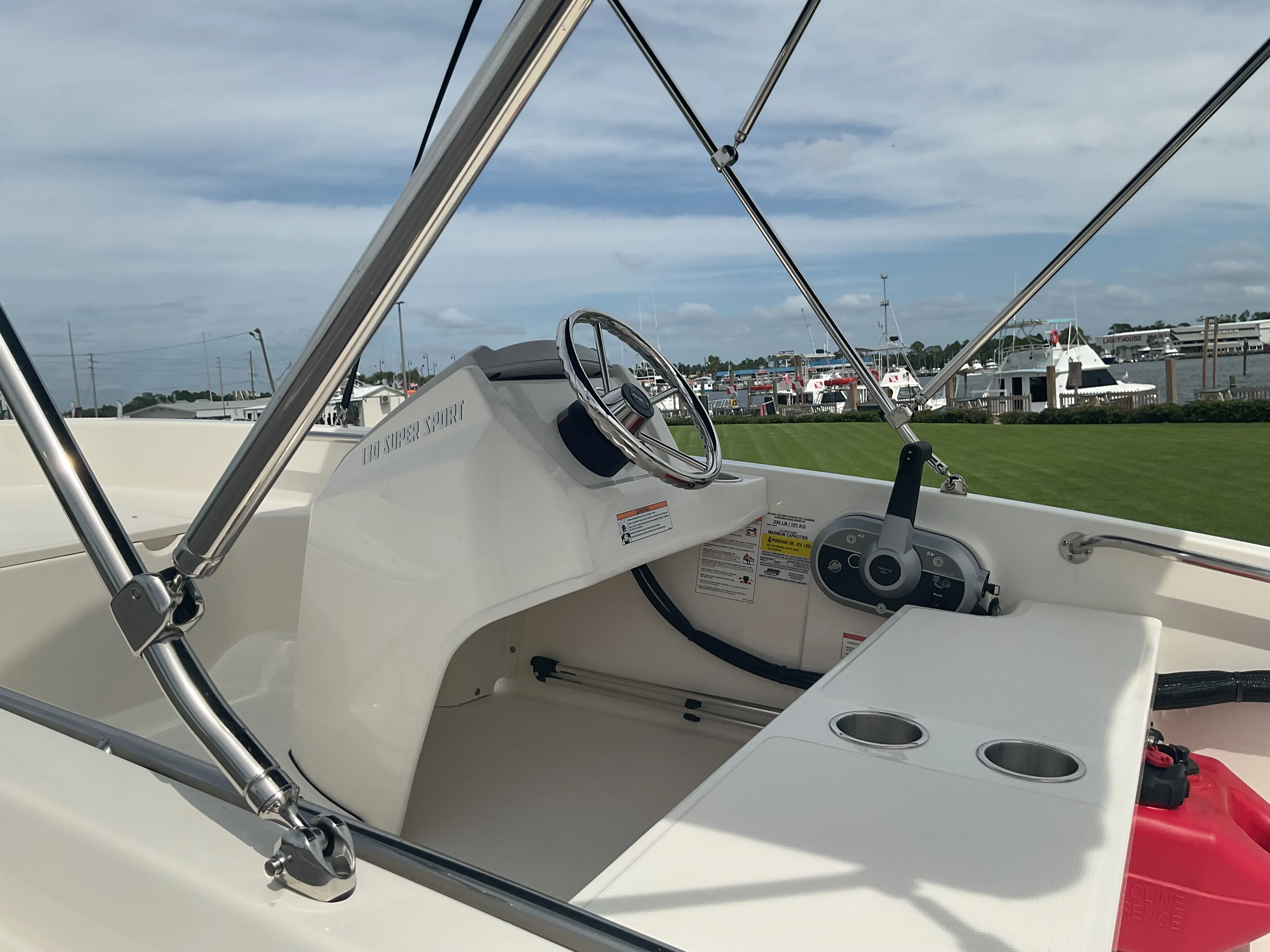 2025 Boston Whaler 130 Super Sport Image Thumbnail #21