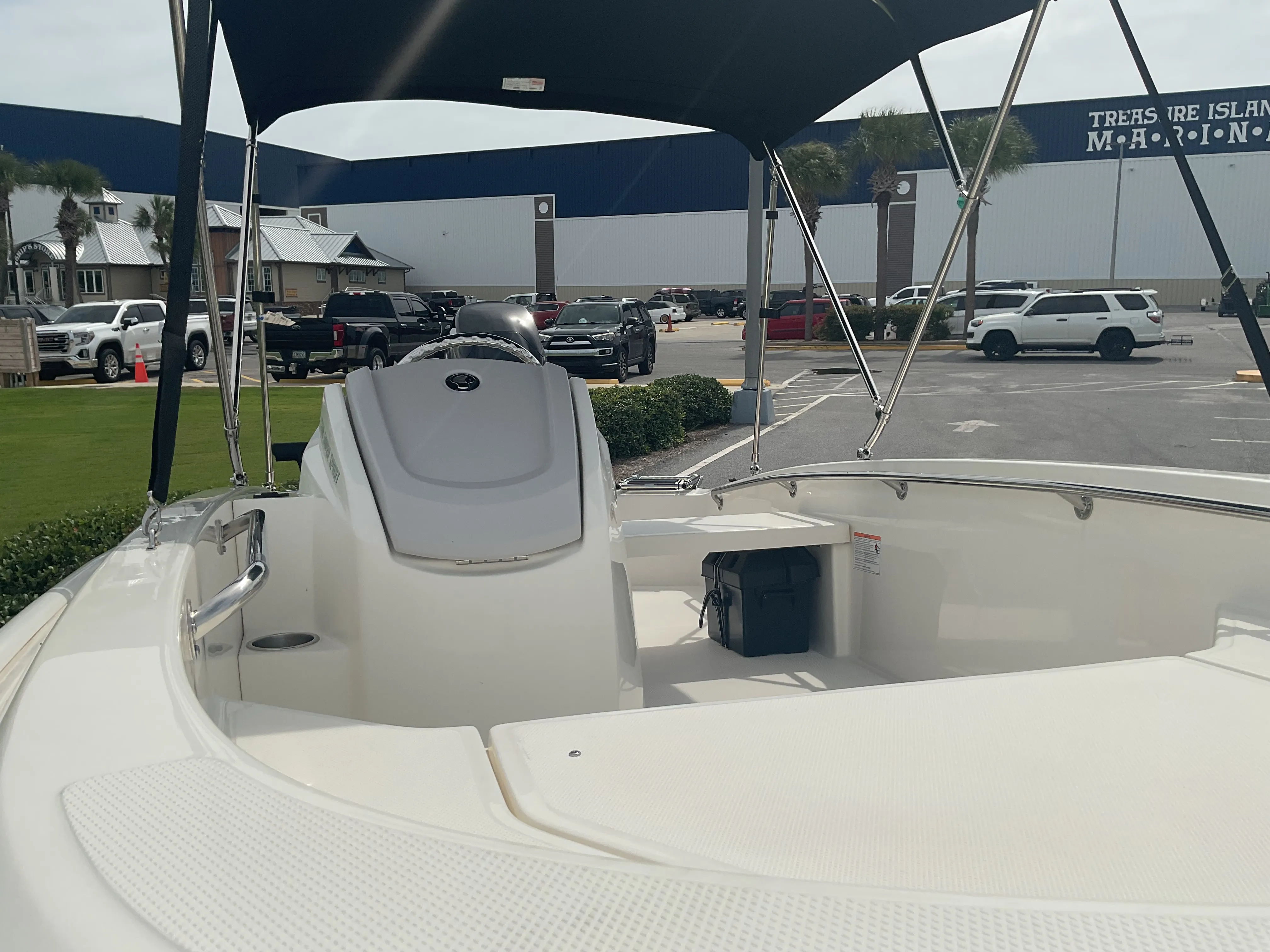 2025 Boston Whaler 130 Super Sport Image Thumbnail #7