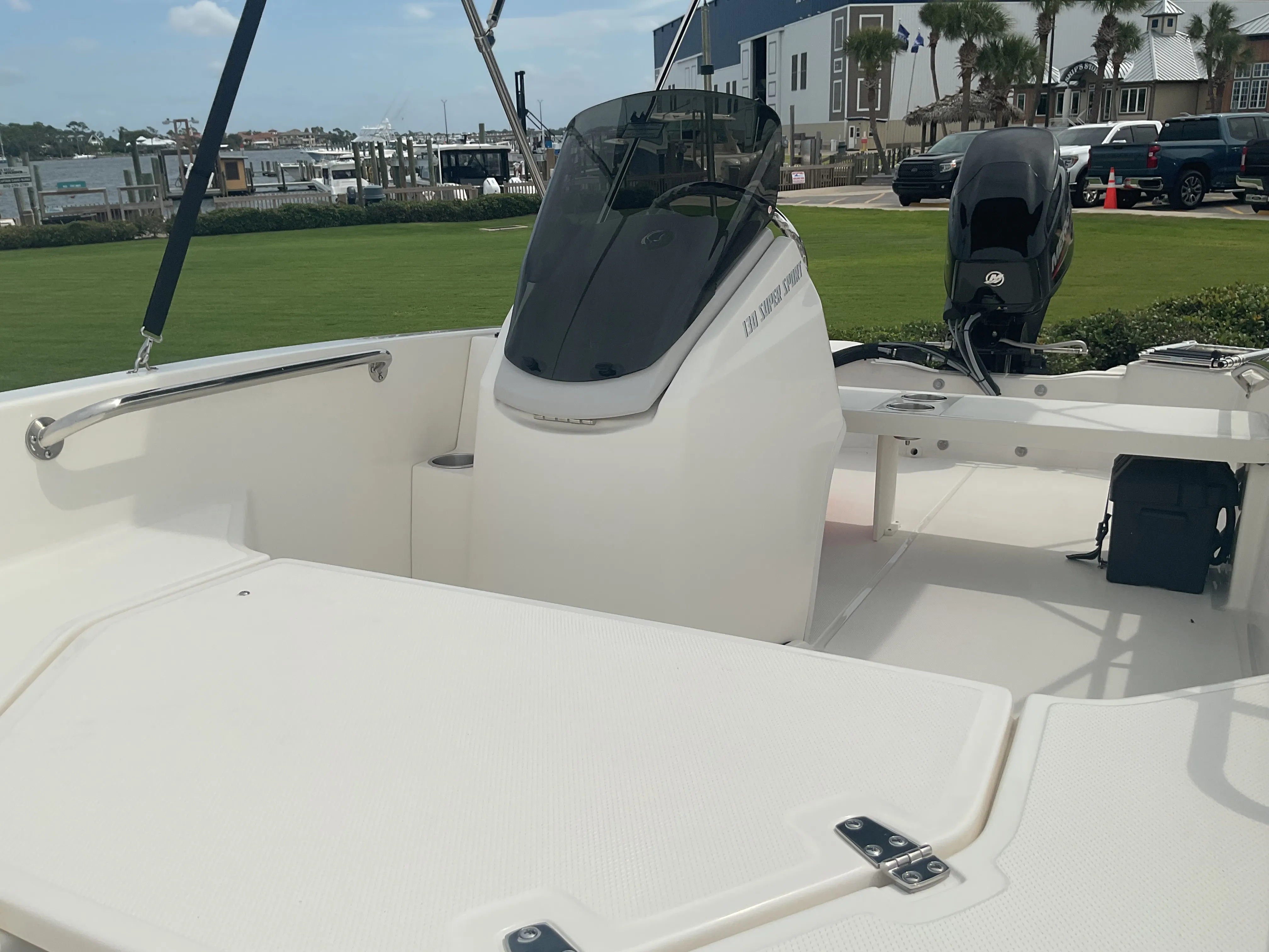 2025 Boston Whaler 130 Super Sport Image Thumbnail #8