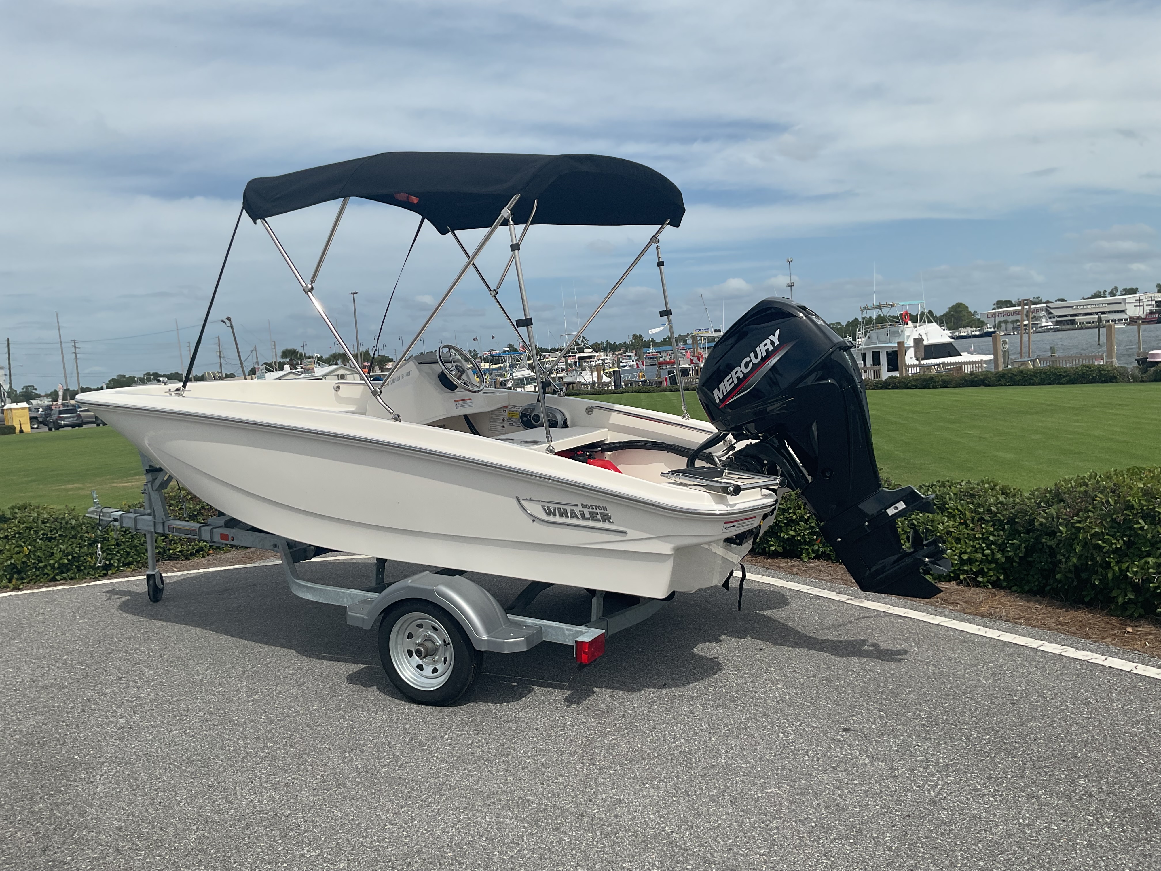 2025 Boston Whaler 130 Super Sport Image Thumbnail #16