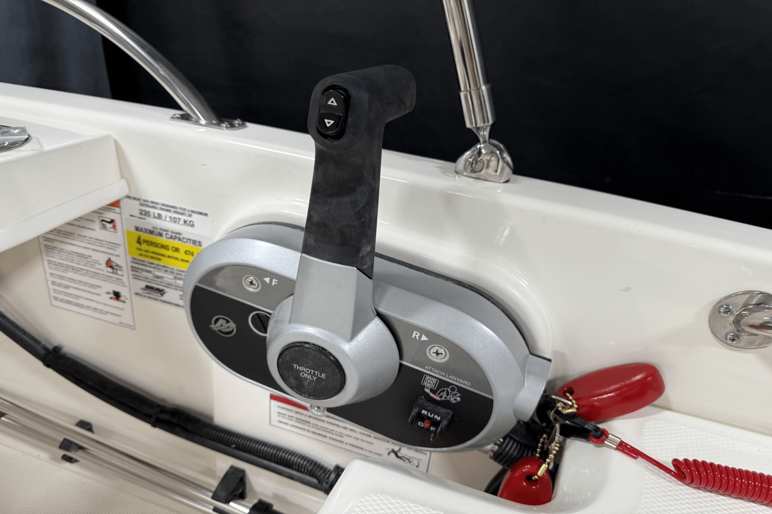 2025 Boston Whaler 130 Super Sport Image Thumbnail #18