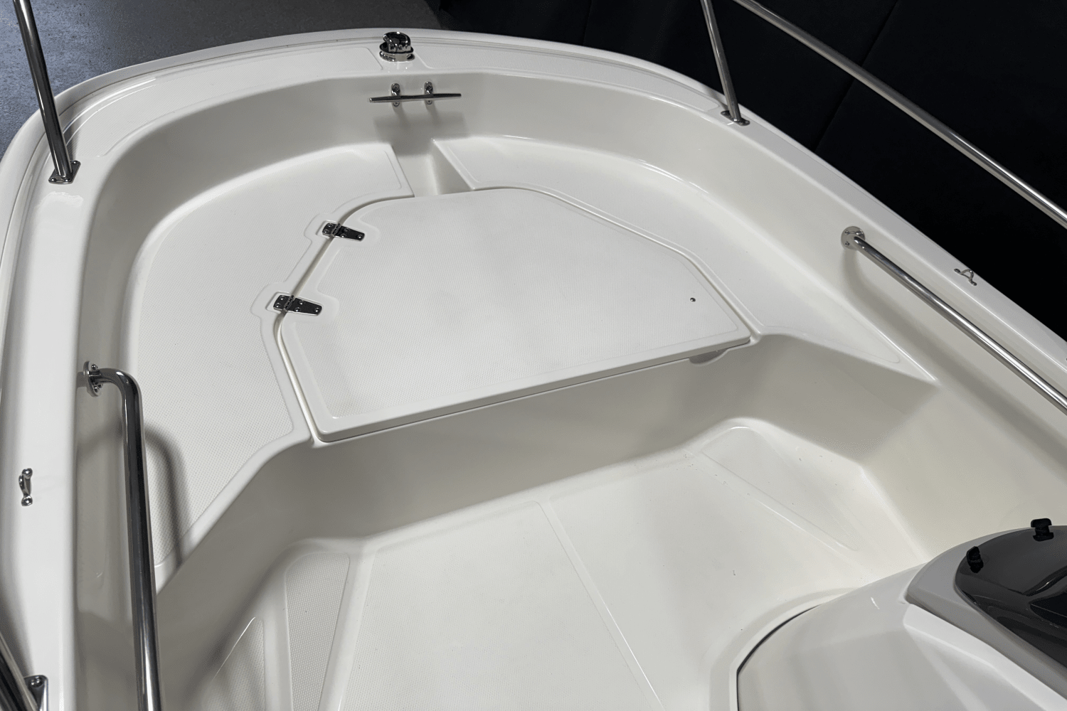 2025 Boston Whaler 130 Super Sport Image Thumbnail #23