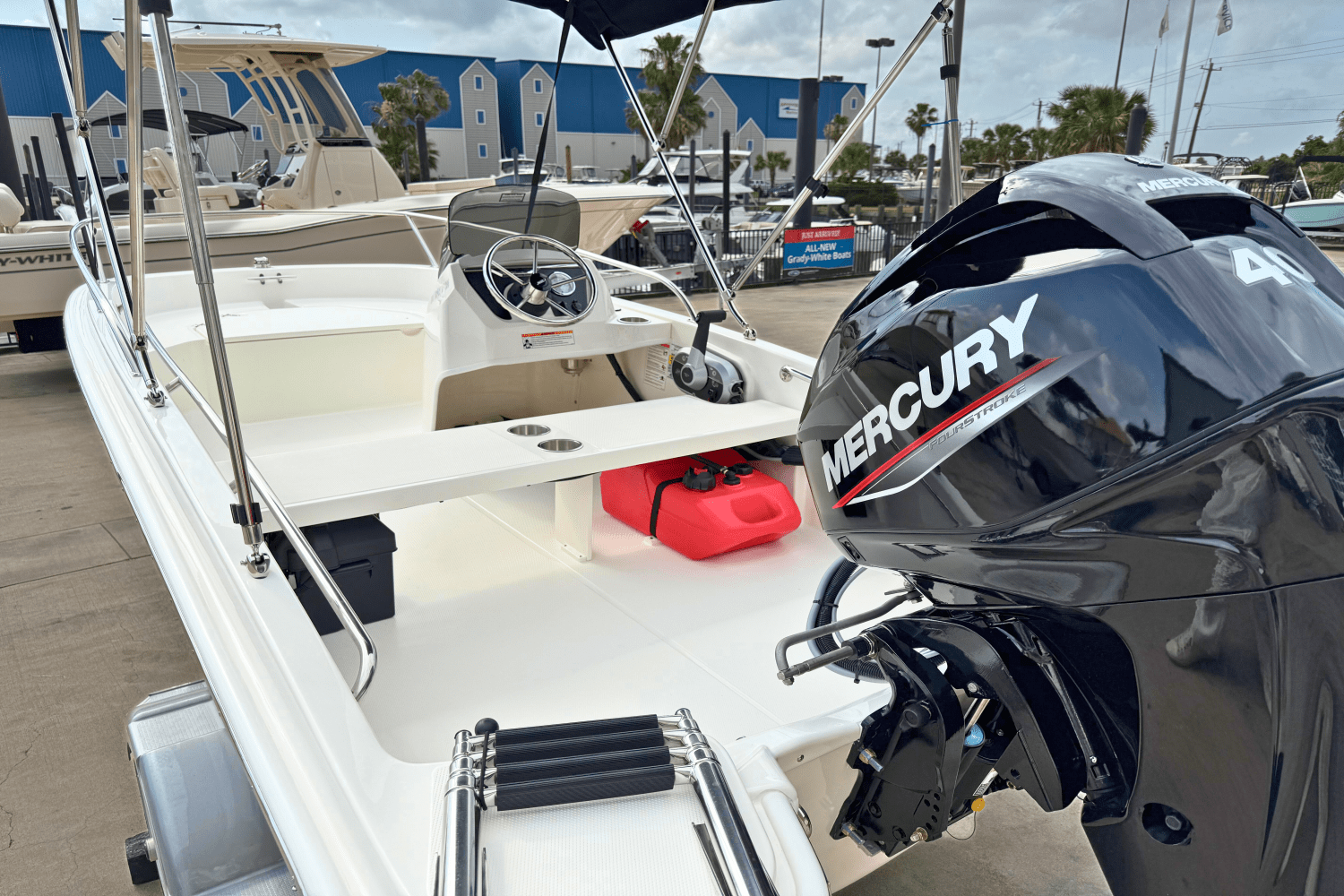2025 Boston Whaler 130 Super Sport Image Thumbnail #1