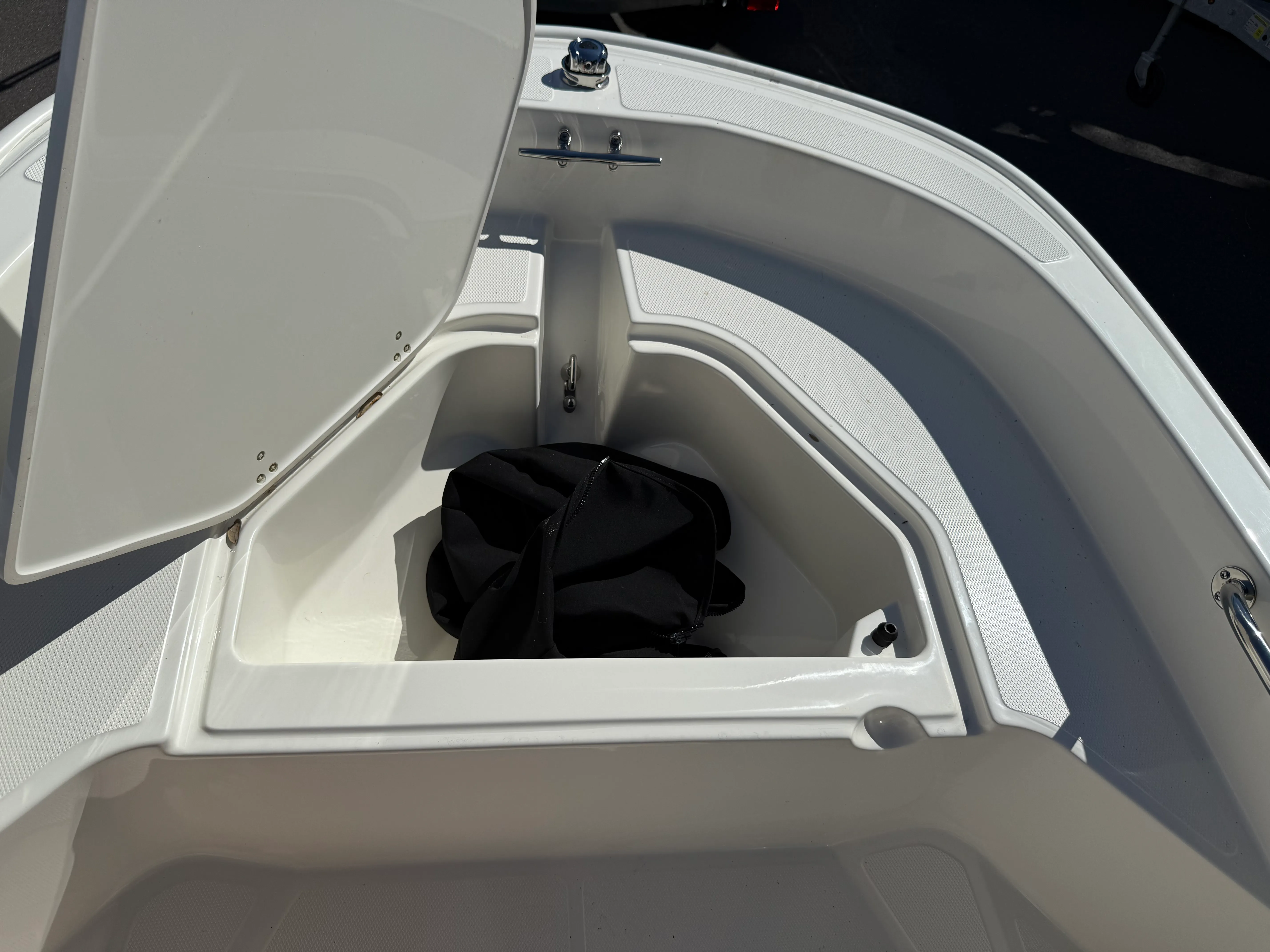 2025 Boston Whaler 130 Super Sport Image Thumbnail #12