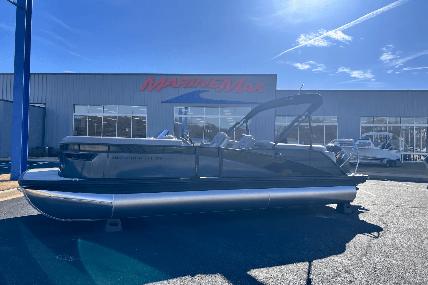 2025 Bennington 23LXS Image Thumbnail #0