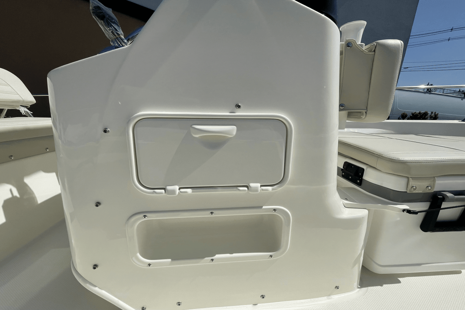 2025 Boston Whaler 170 Montauk Image Thumbnail #10